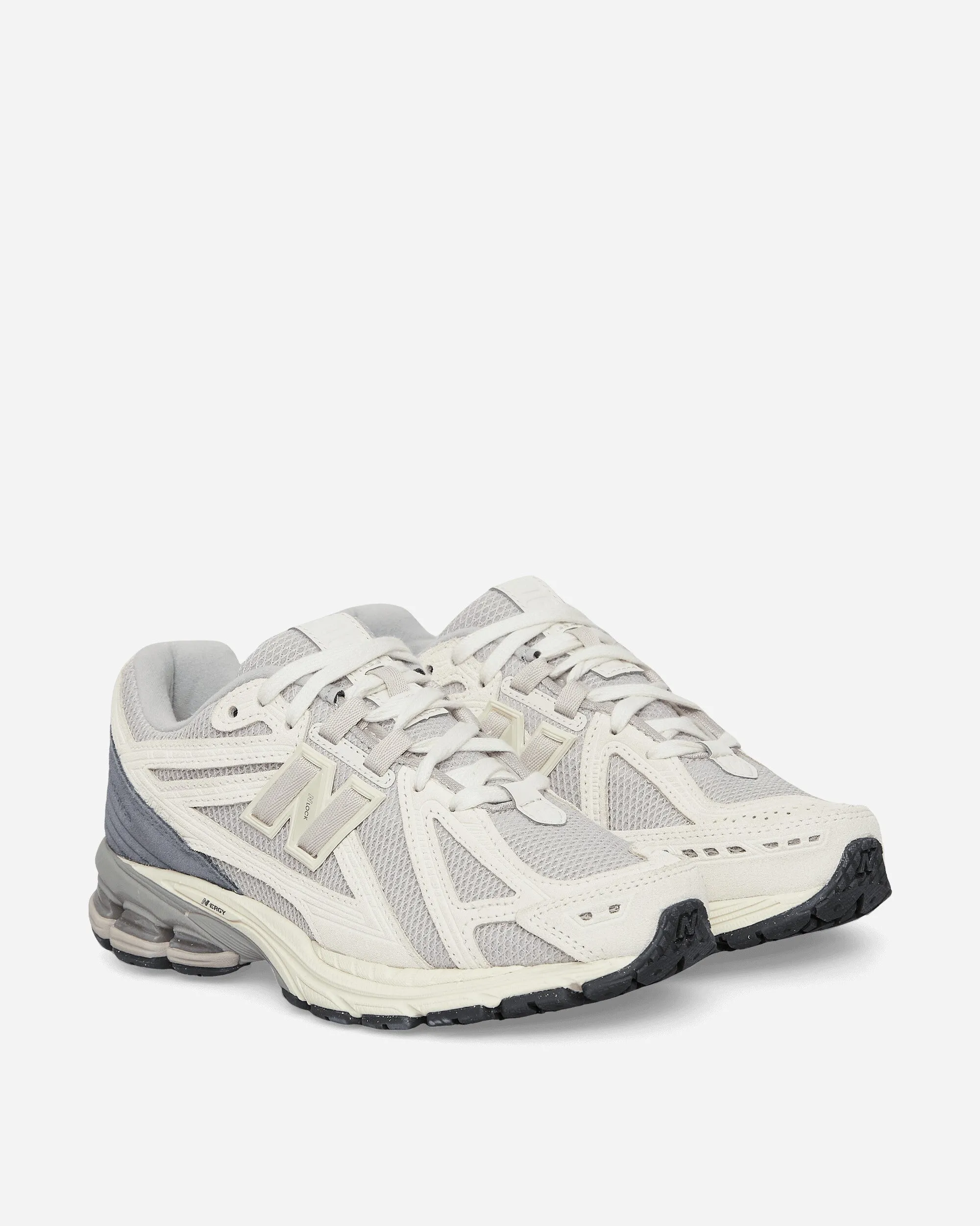 1906R Sneakers en Lin