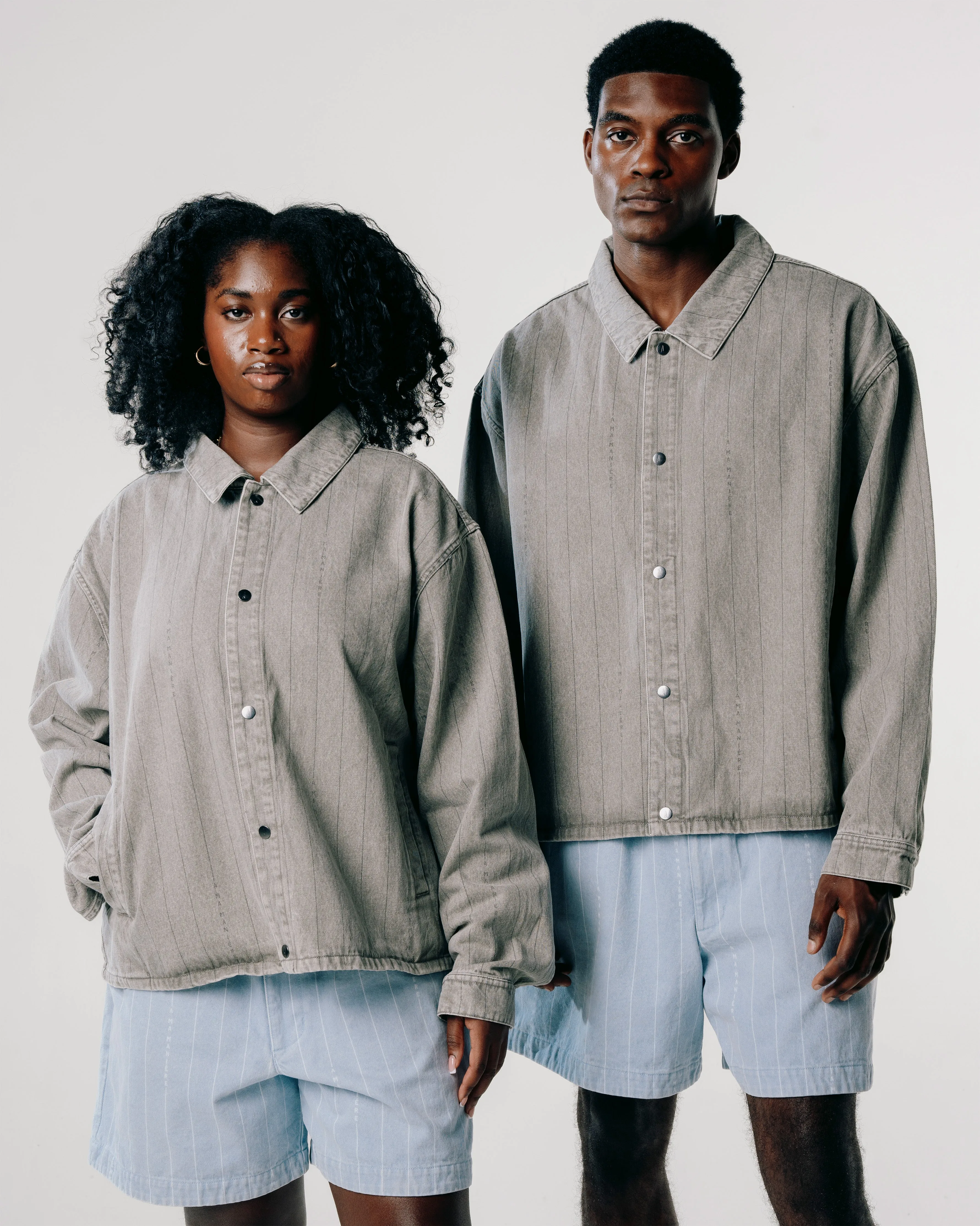 VESTE A MA MANÍERE Vêtements	COLLECTION W.Y.W.S.