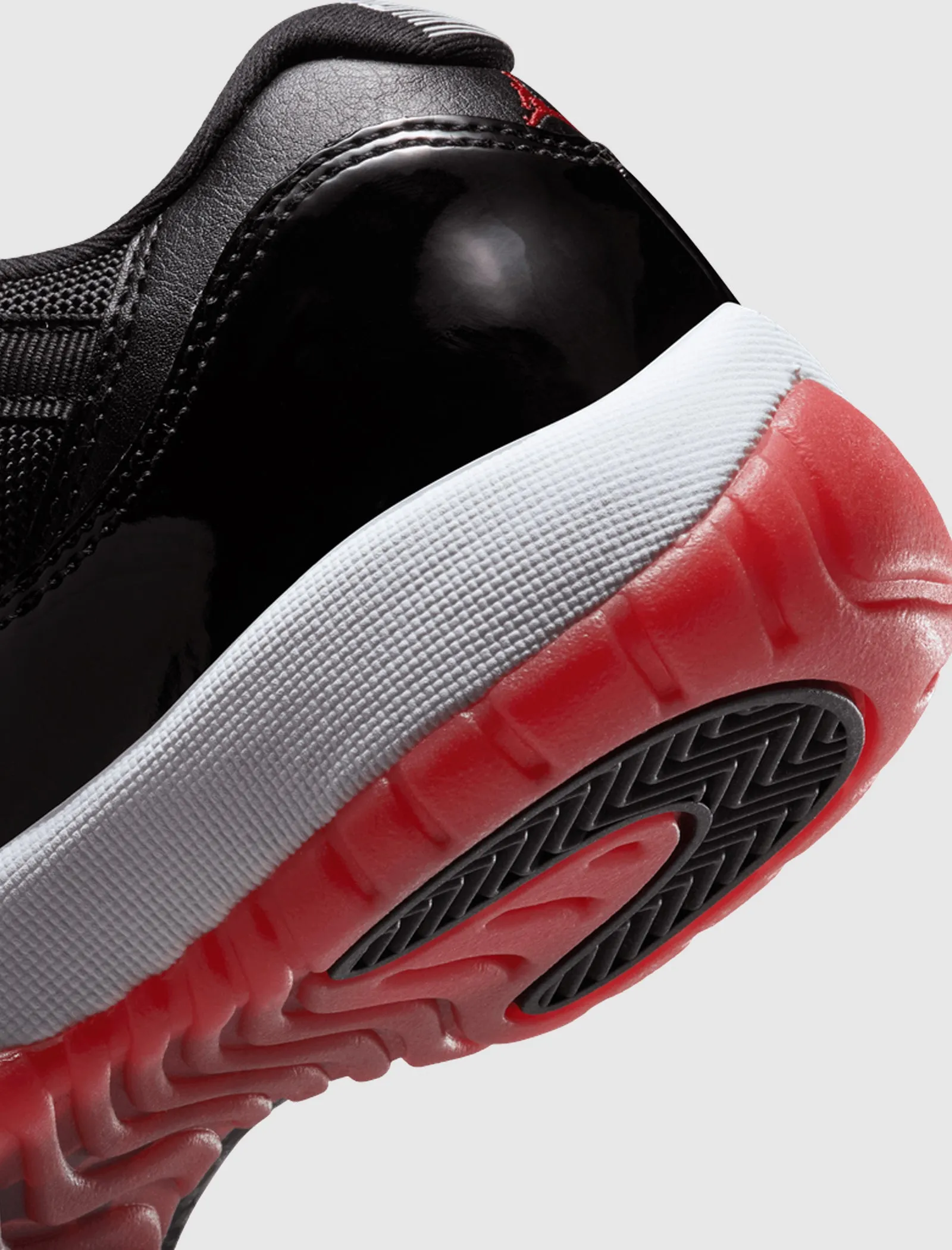 AIR JORDAN 11 RETRO LOW 