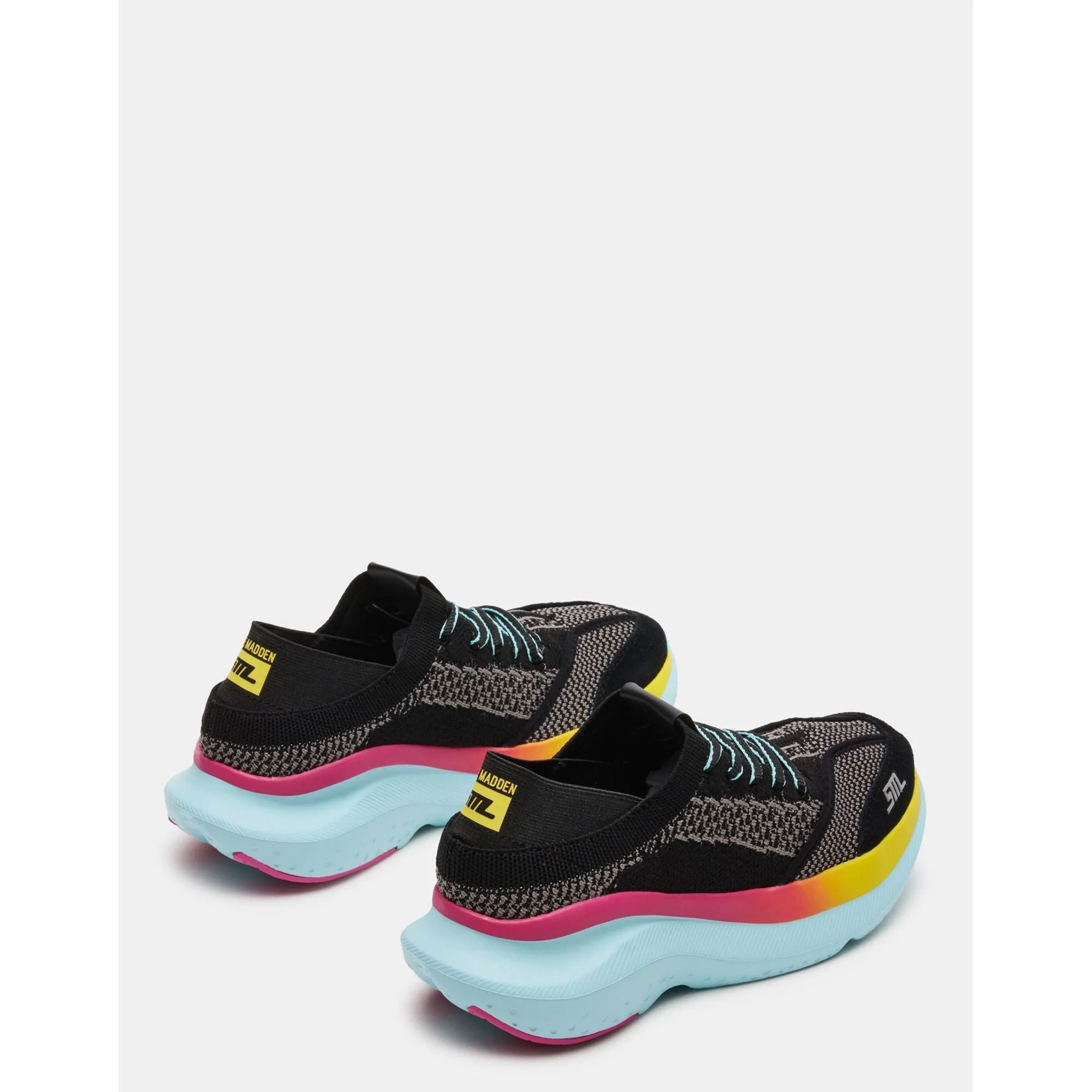 Chaussures ecco noires surélevées