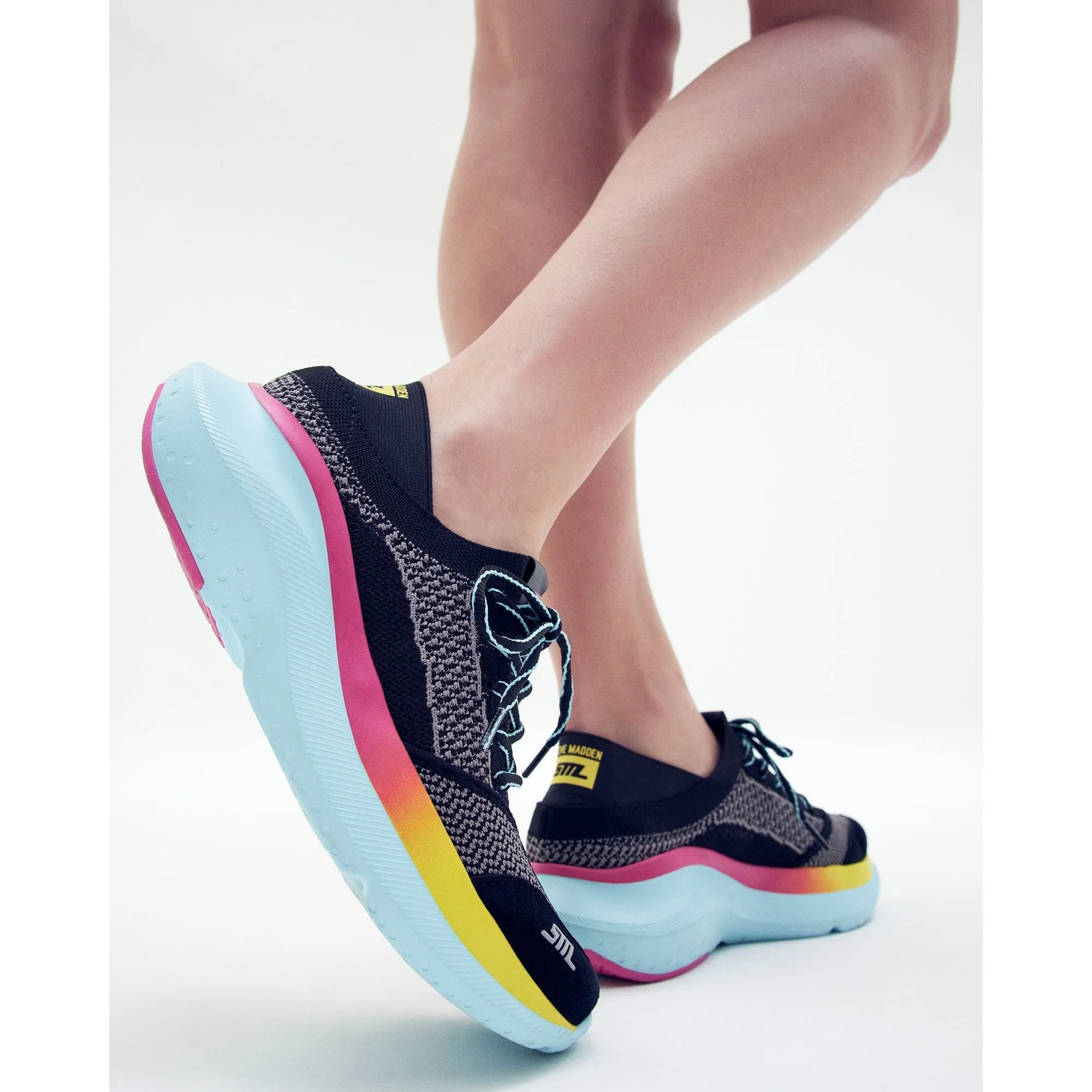 Chaussures ecco noires surélevées
