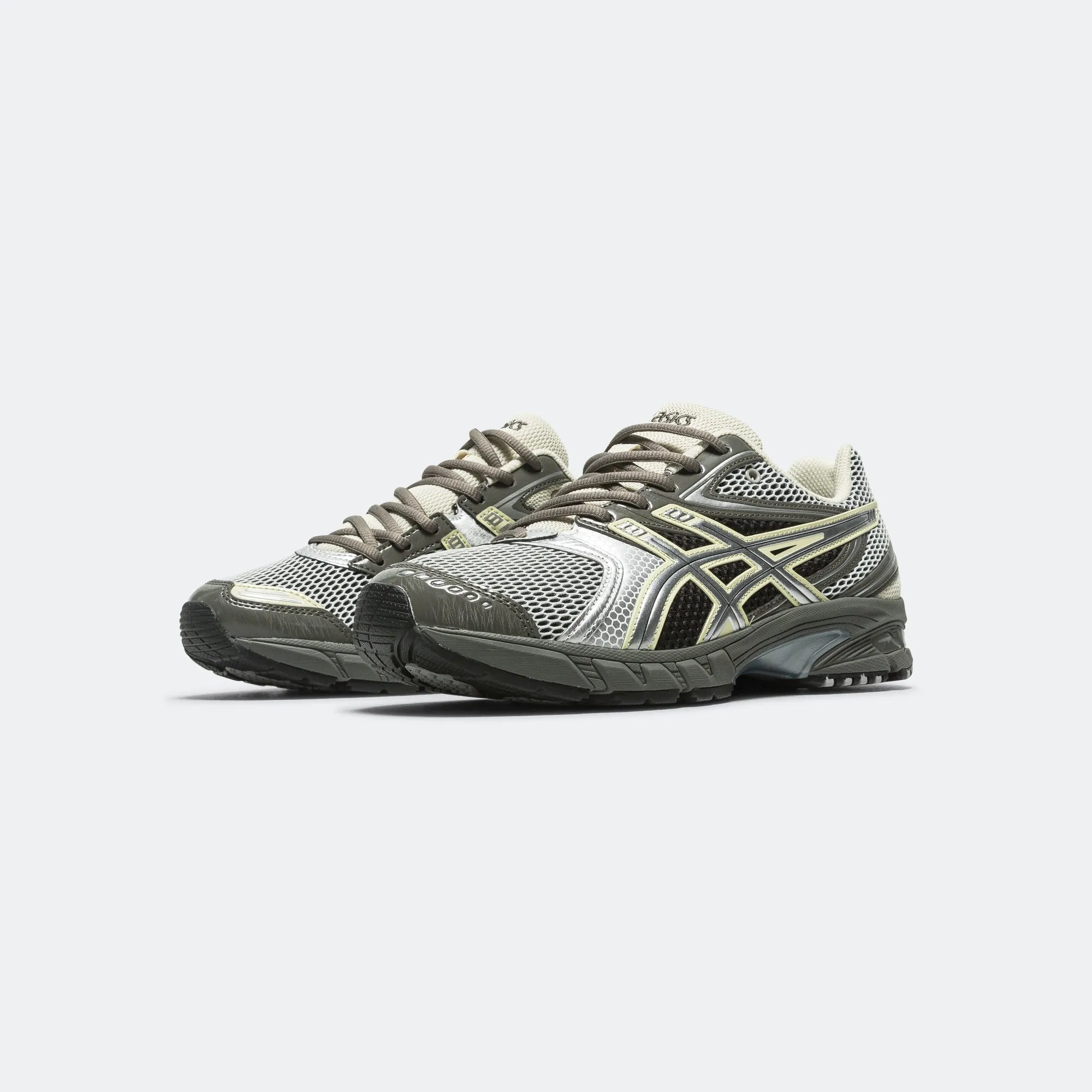 Chaussures asics GEL-DS Trainer 14 - Gris Truffe/Argent Pur