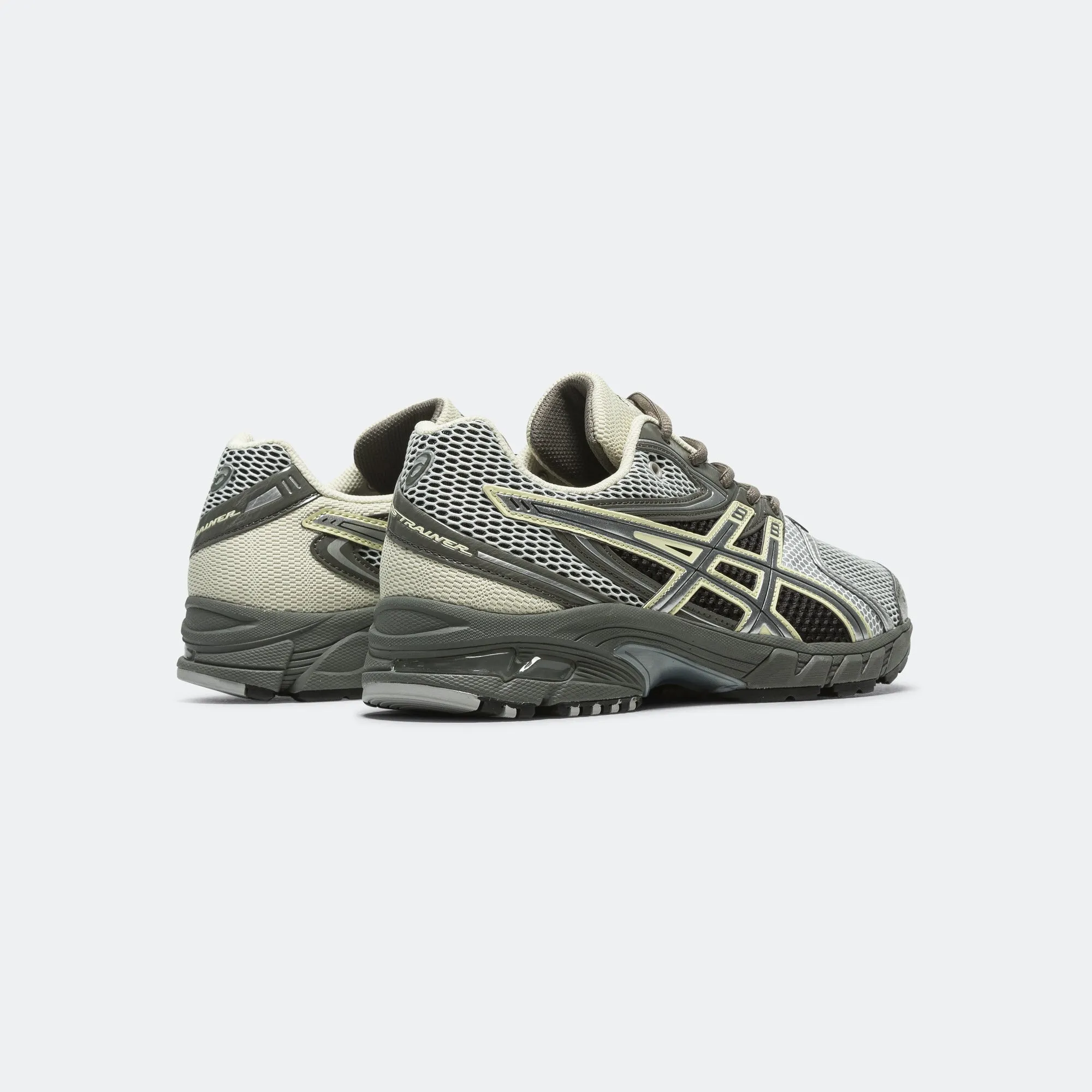Chaussures asics GEL-DS Trainer 14 - Gris Truffe/Argent Pur