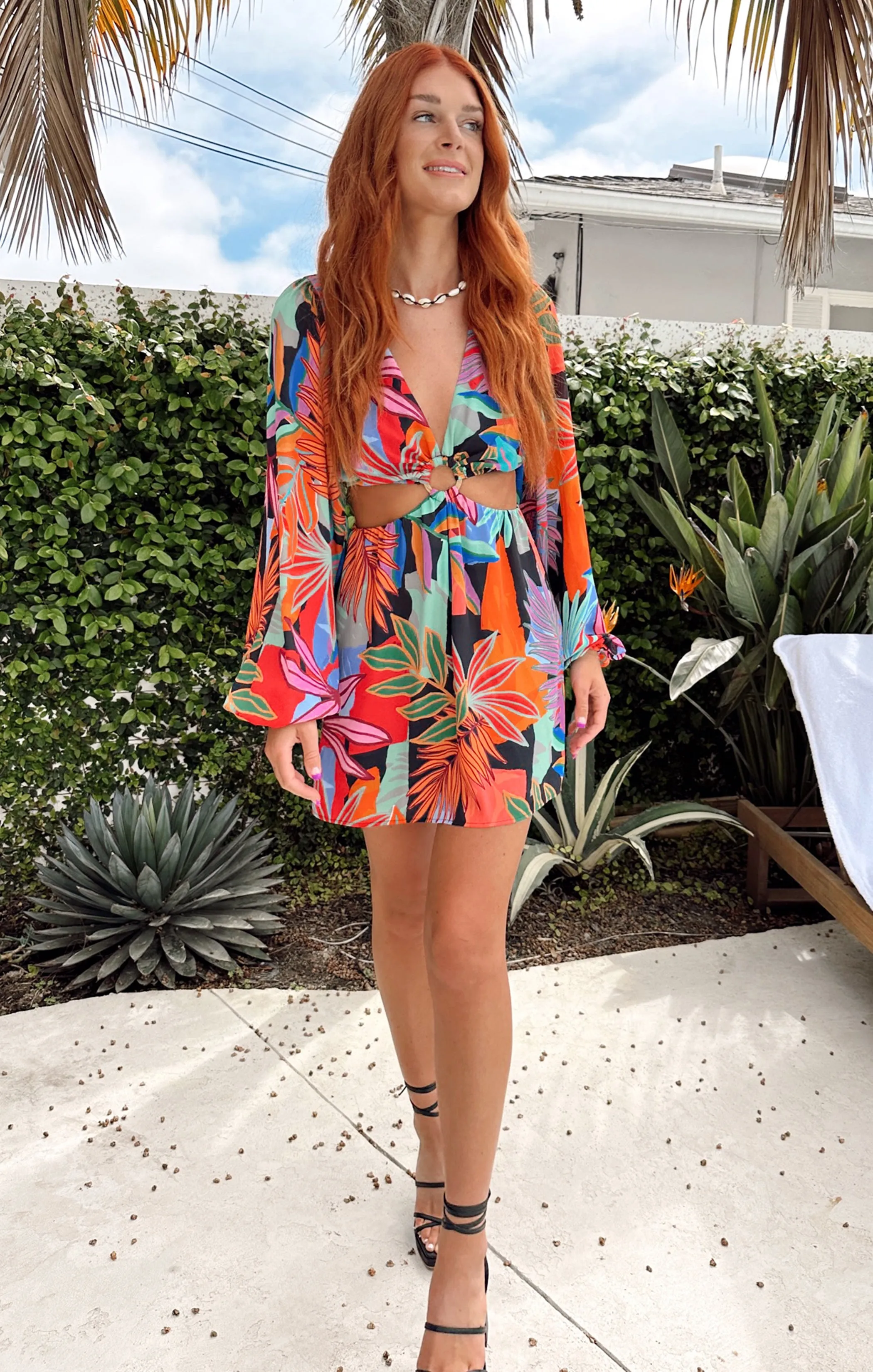 Robe Mini Go Out Cut Out ~ Paradis Tropical