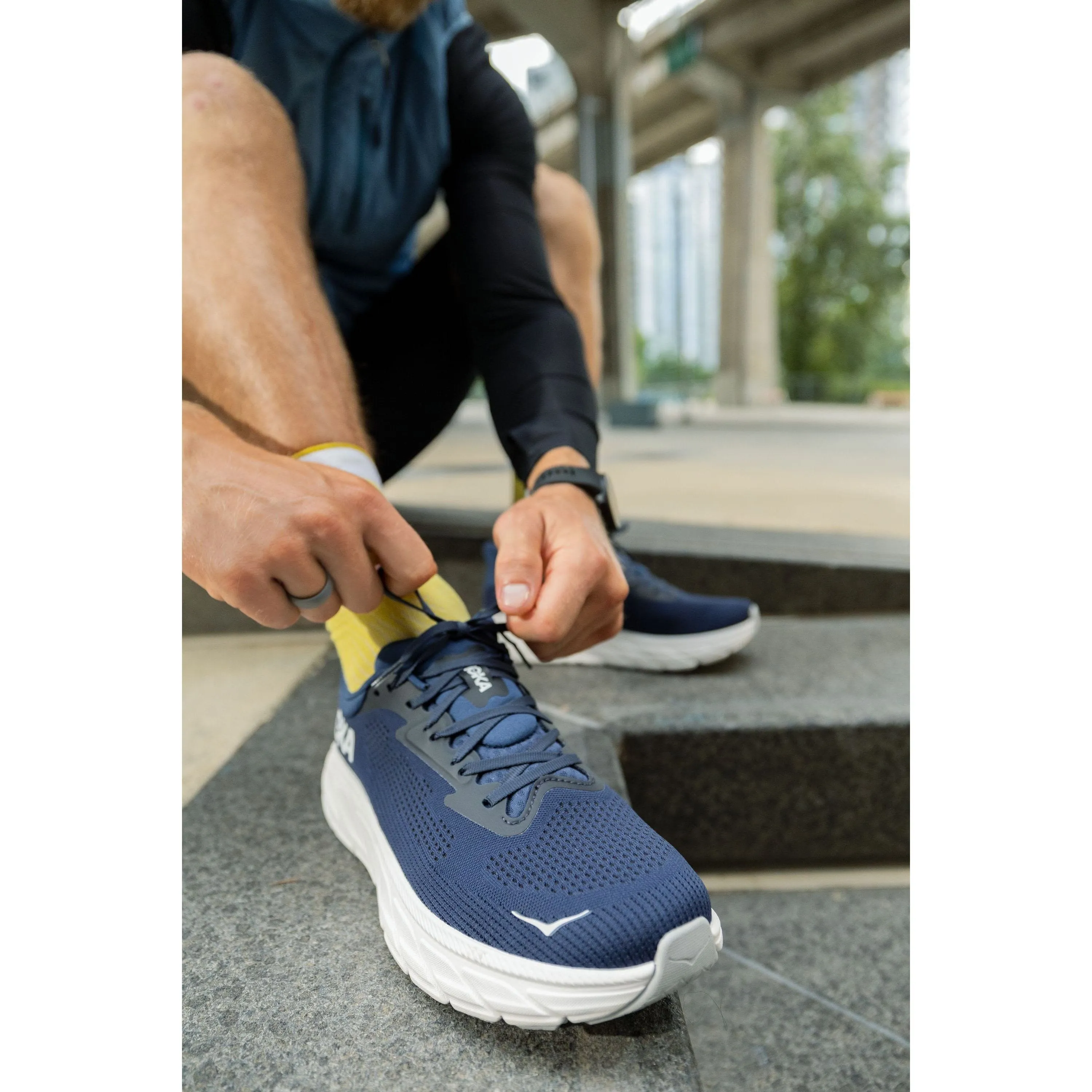 HOKA ARAHI 7 POUR HOMME POINTURES MOYENNES ET LARGES