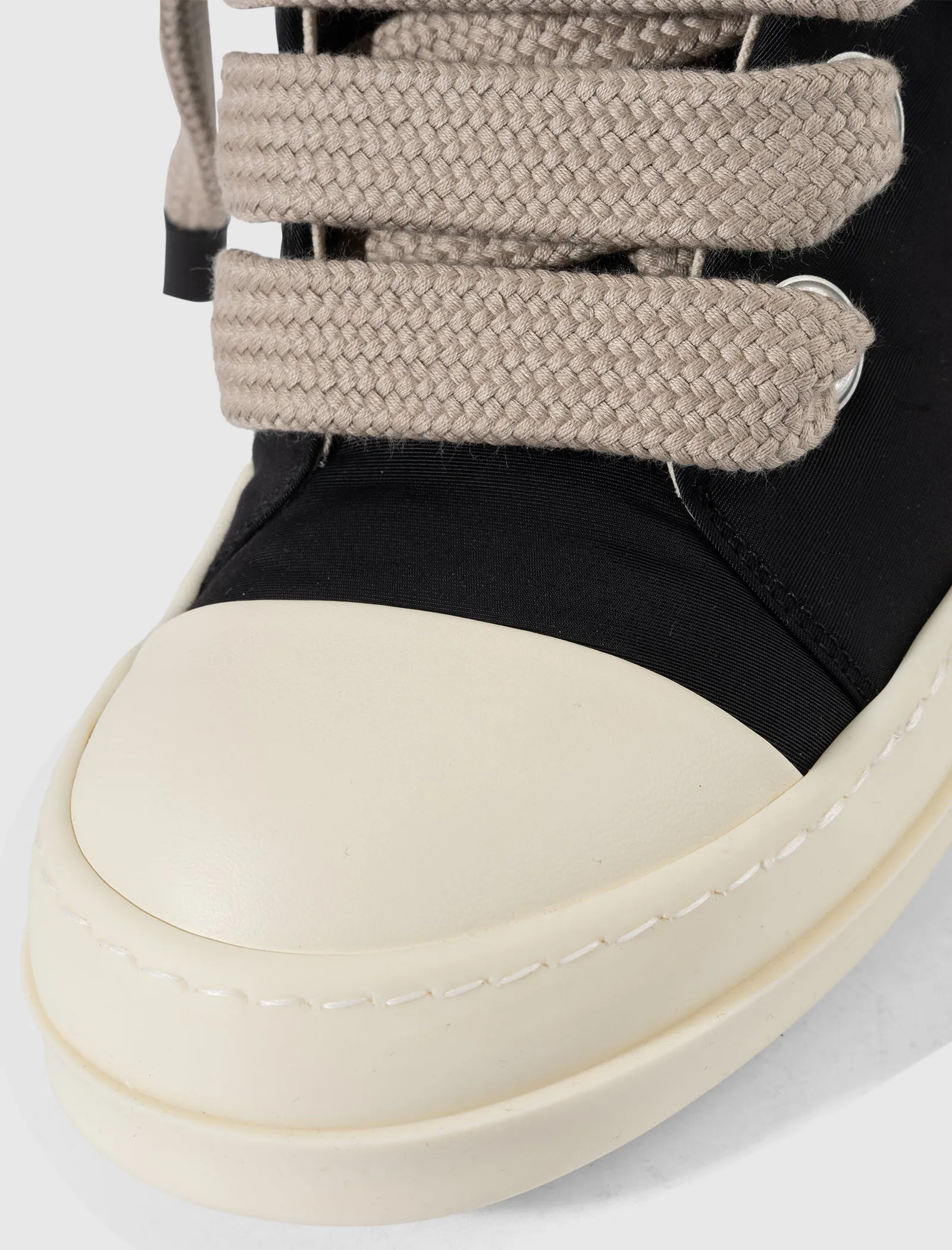 BASKETS BASSES EN DENTELLE JUMBO 