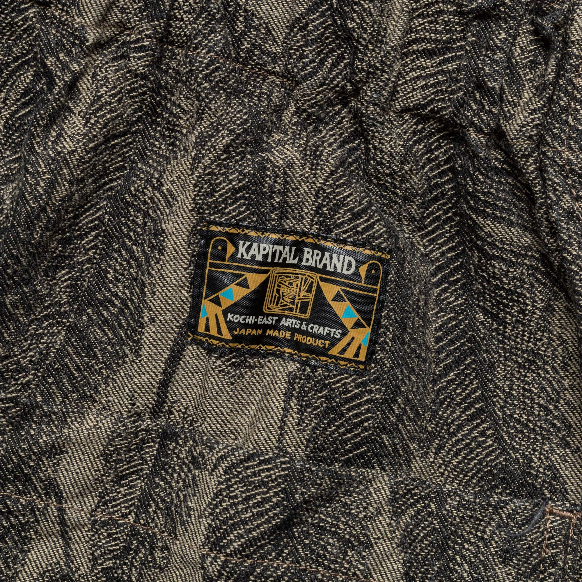 Kapital Clothing Pantacourt décontracté en denim MAGPIE 12oz avec genoux usés - Noir/Beige