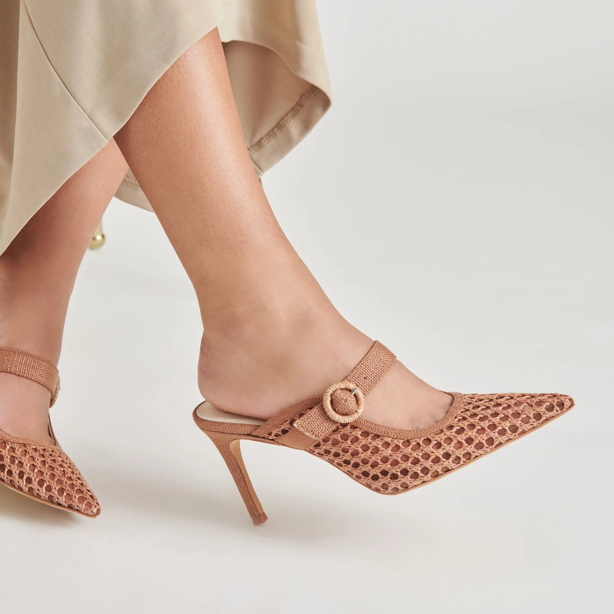 KEEKEE TALONS TISSÉS EN RAFFIA