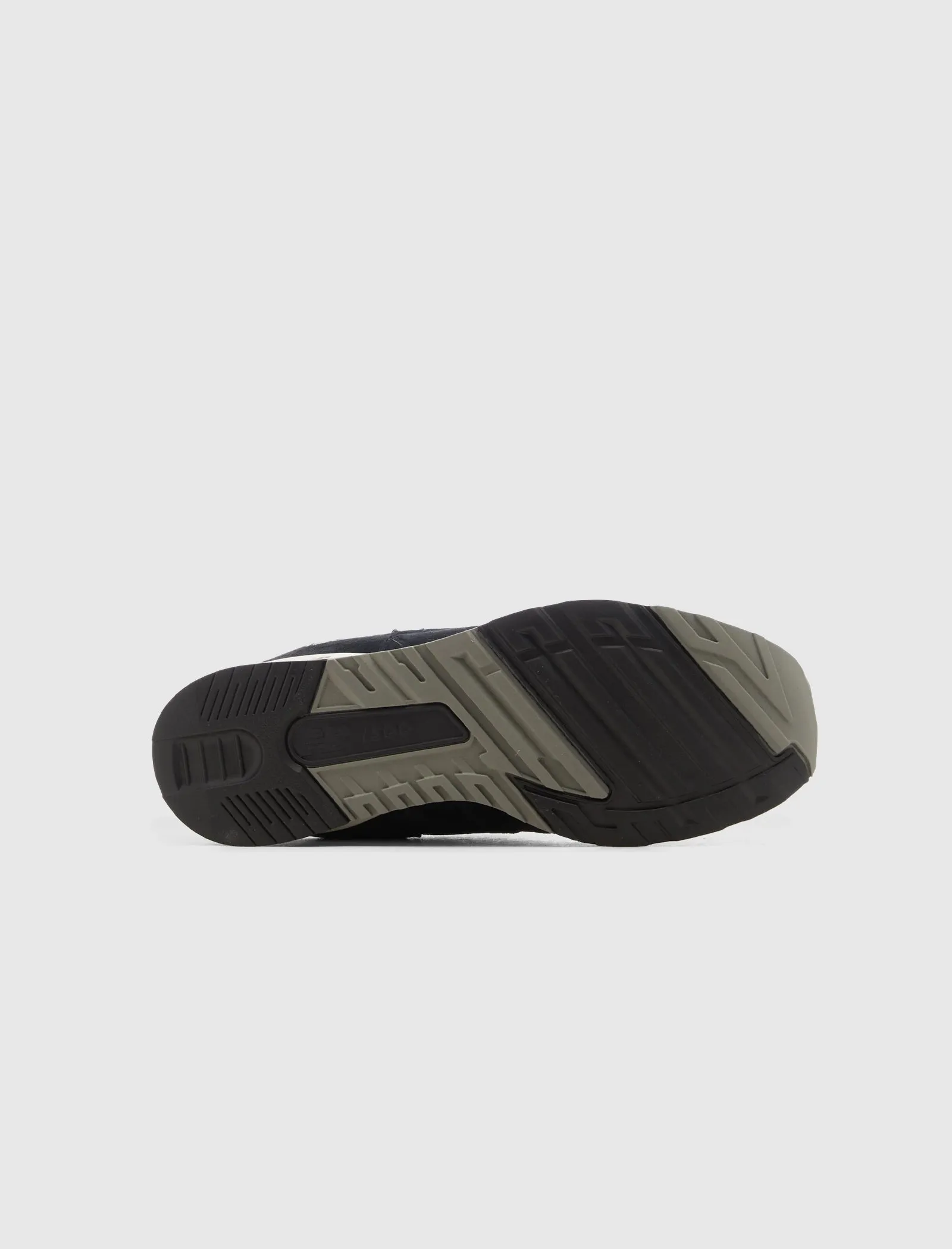 NEW BALANCE Vêtements 