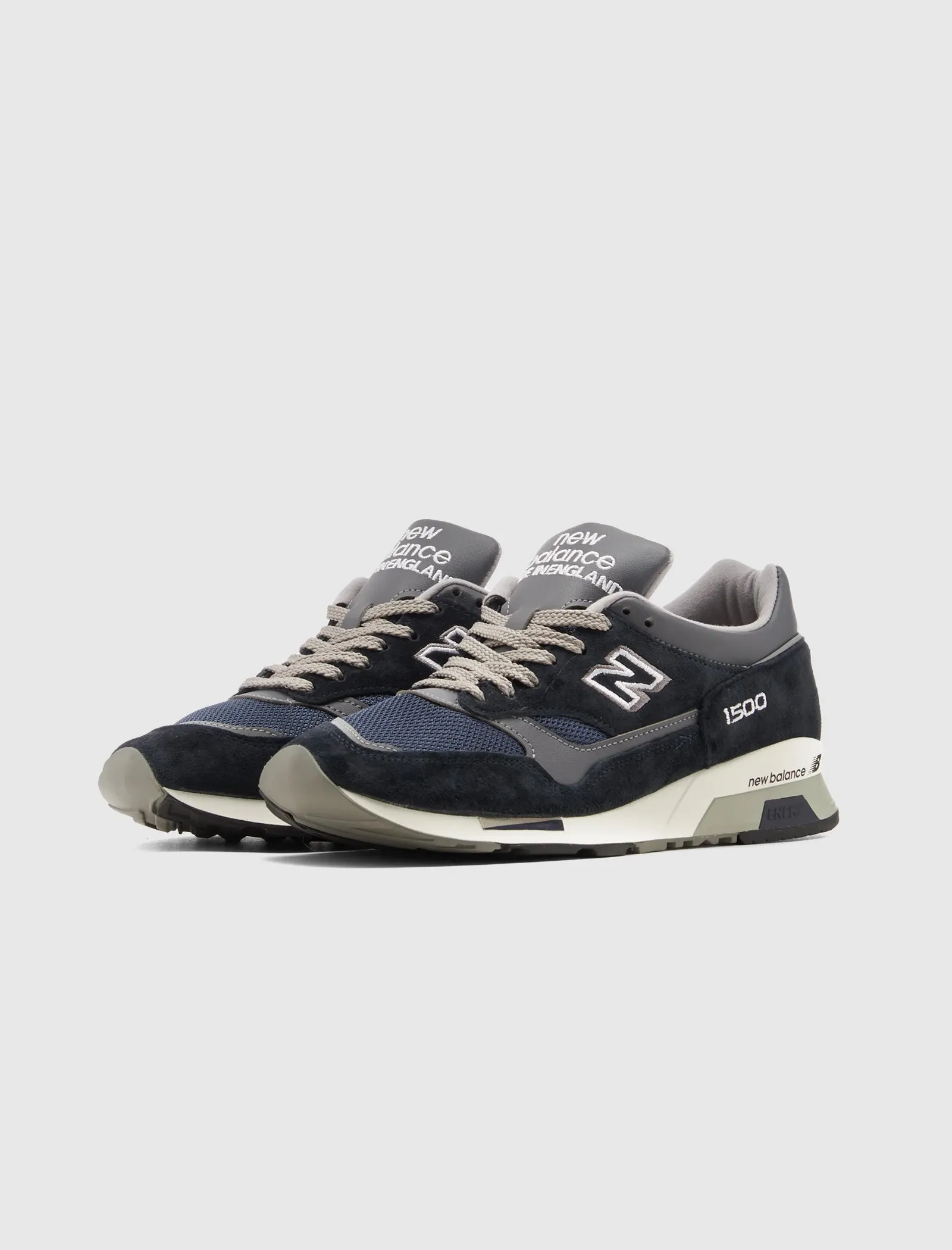 NEW BALANCE Vêtements 
