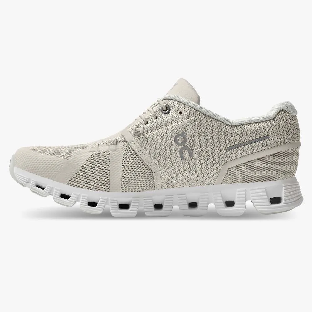 Chubbies pour Hommes sur les Chaussures Women's Cloud 5 - Perle / Blanc