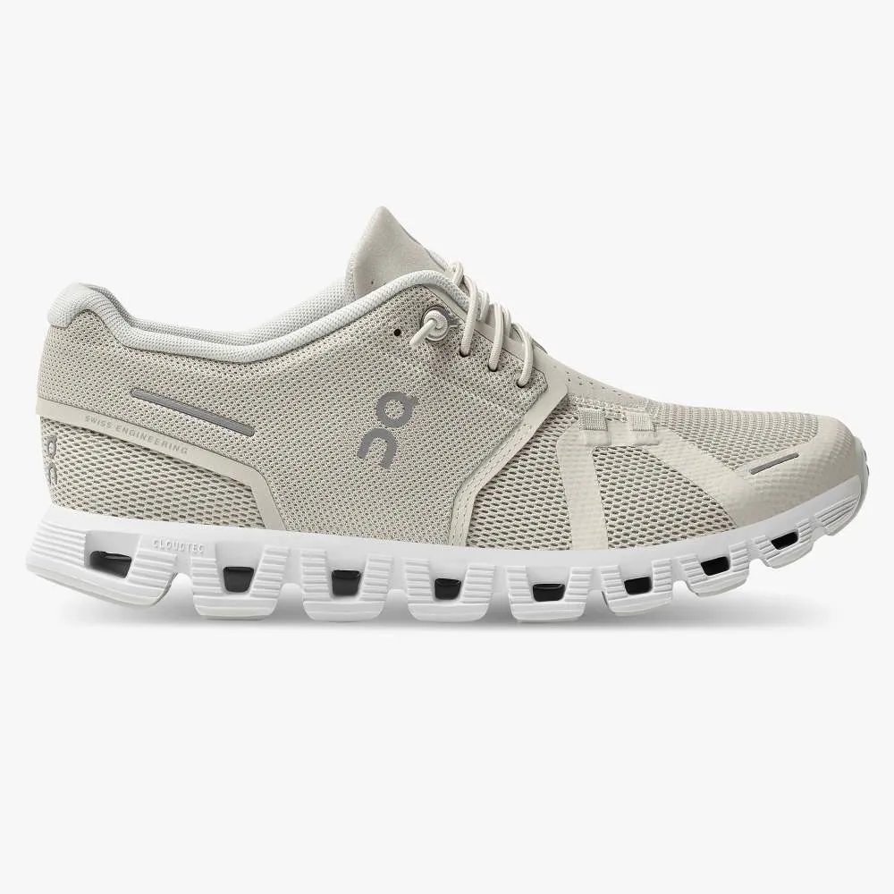 Chubbies pour Hommes sur les Chaussures Women's Cloud 5 - Perle / Blanc