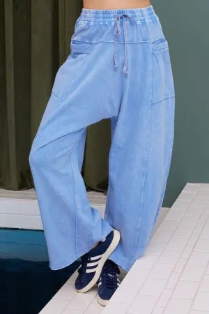 Mittoshop Pantalon large à taille élastique et jambe évasée en minéral wash