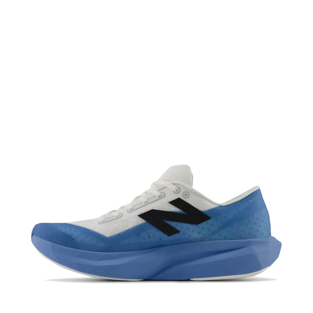 New Balance Hommes FuelCell Rebel v4 en Bleu Laguna/Réflexion/Noir