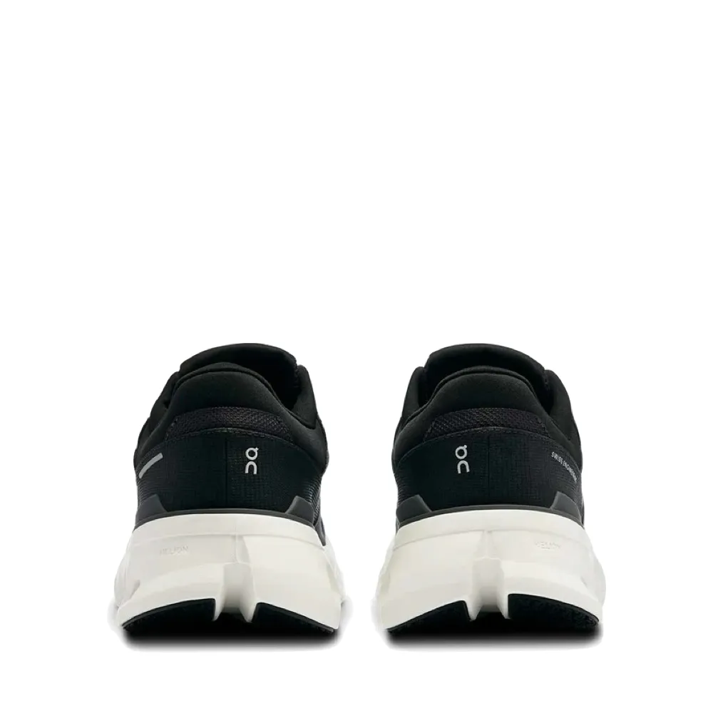 Sur la chaussure de sport Cloudrunner 2 LARGEUR LARGE en Eclipse/Noir pour hommes