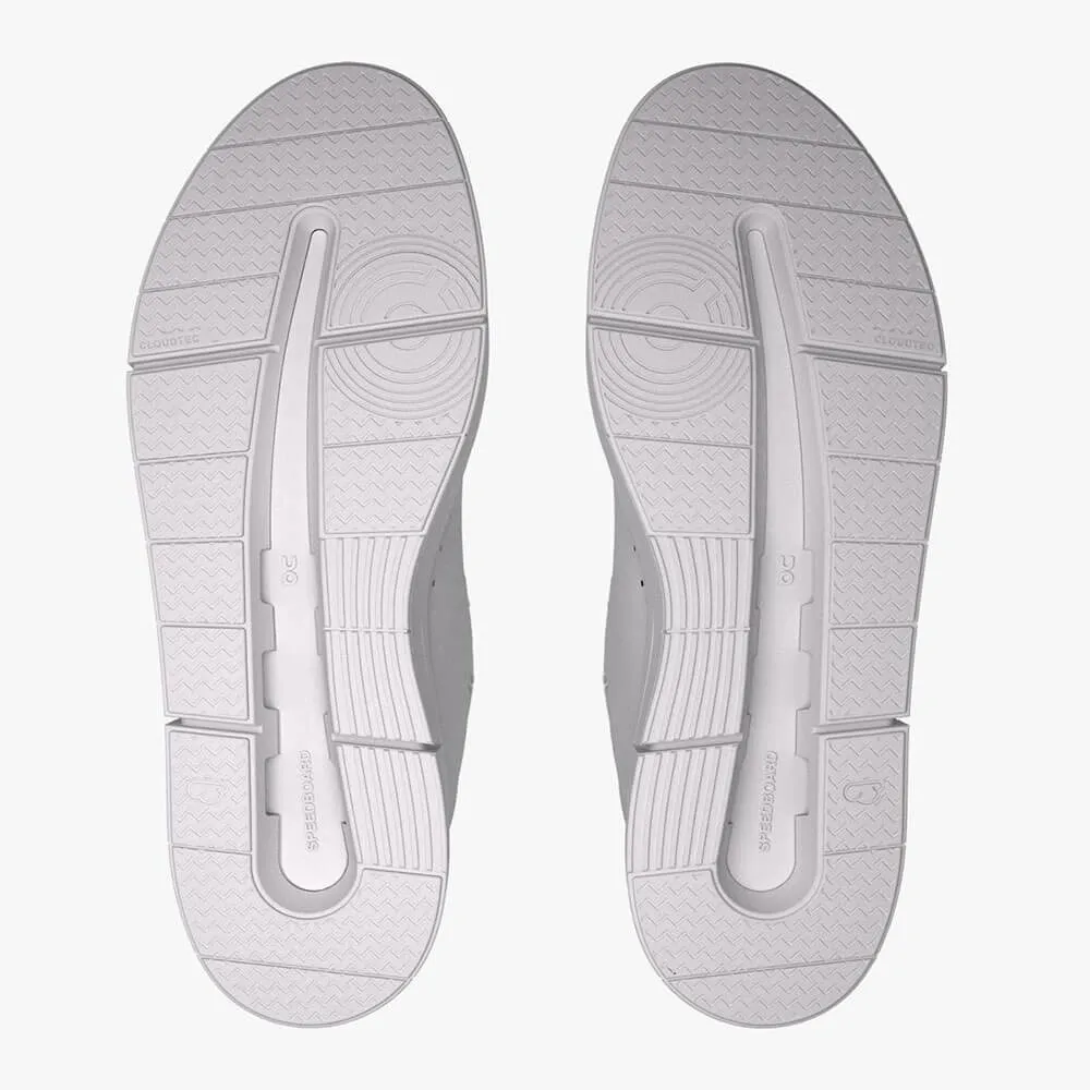 Sur les chaussures The Roger Advantage pour hommes - Tout blanc sur les vêtements Cloud