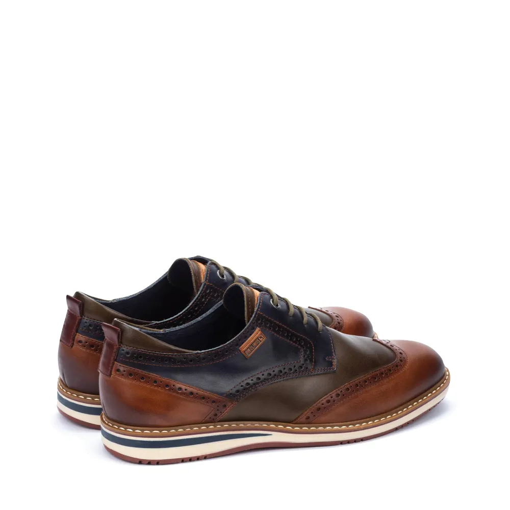 Pikolinos Chaussure Homme Avila en Cuir à Bout Ailé Lacets couleur Brandy