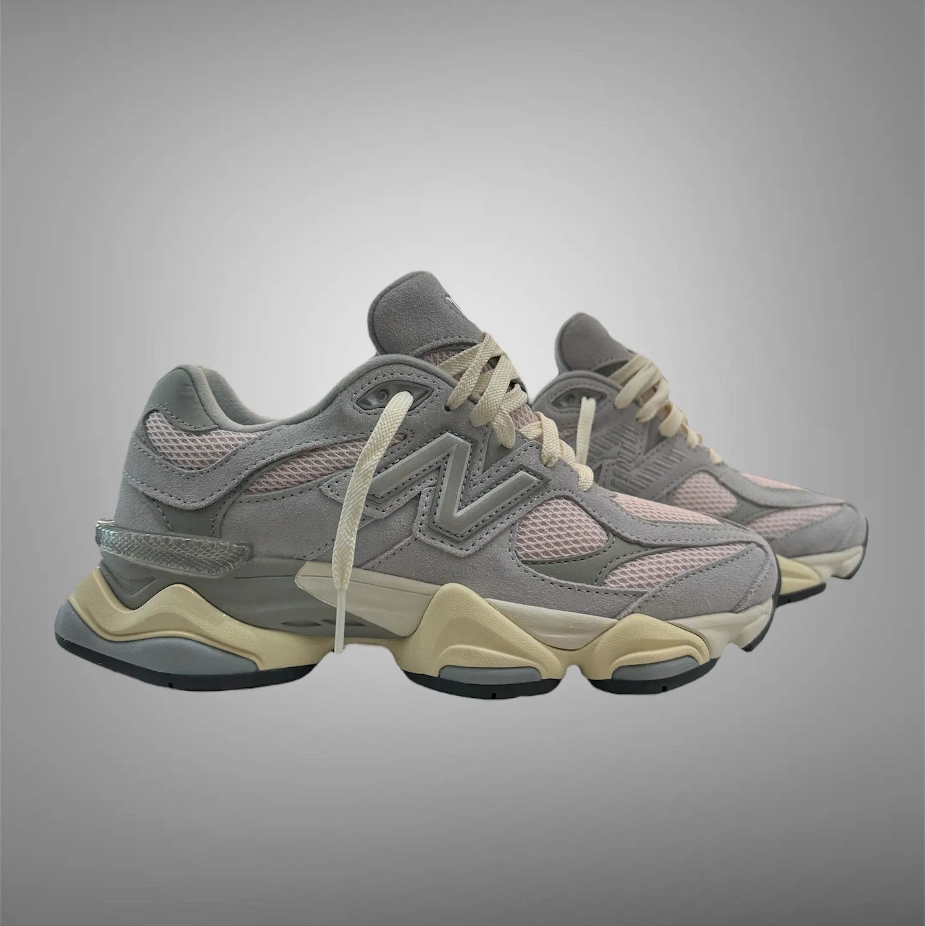 Chaussures New Balance New Balance Hommes 9060SFB Gris Rose