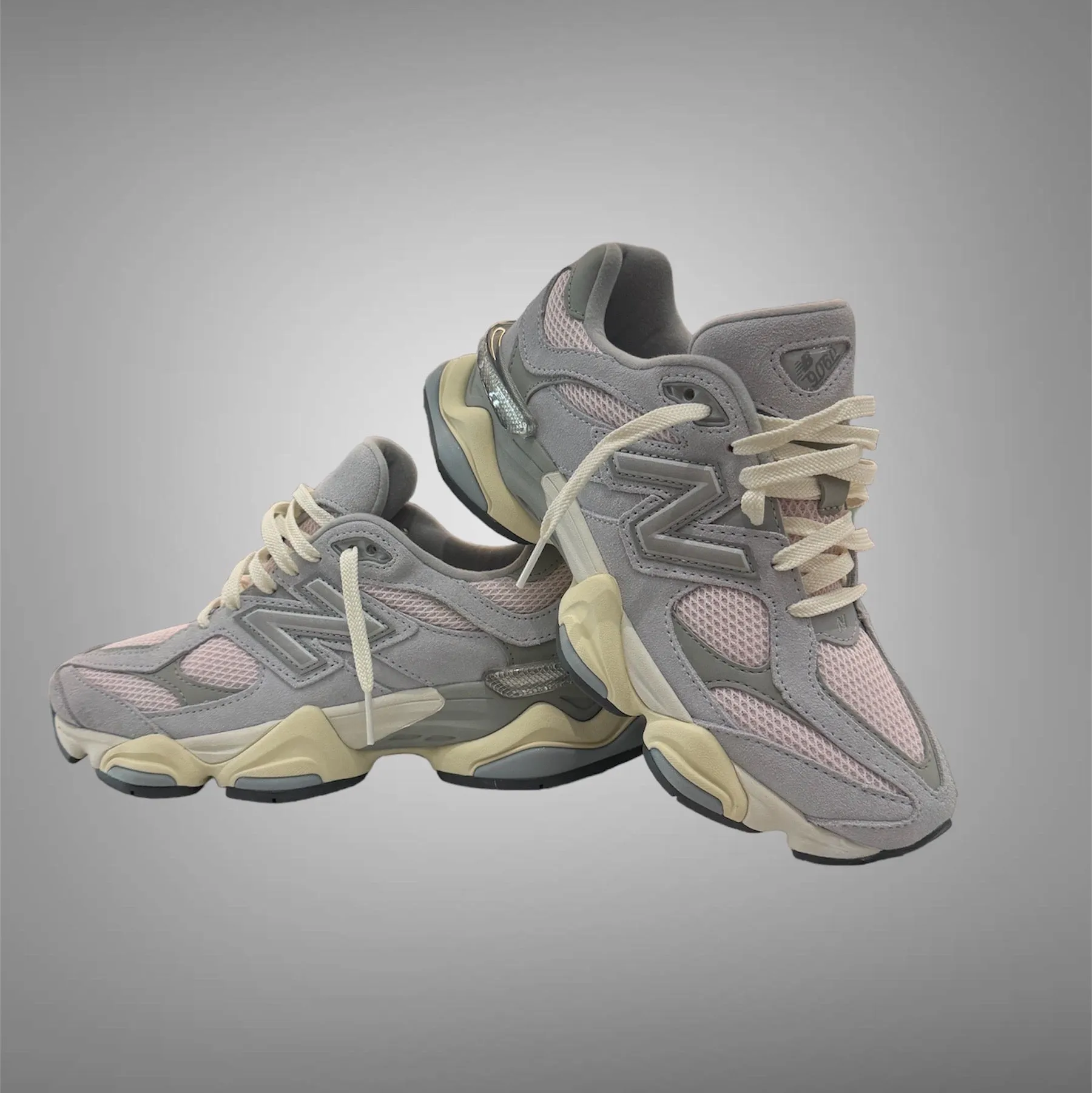 Chaussures New Balance New Balance Hommes 9060SFB Gris Rose