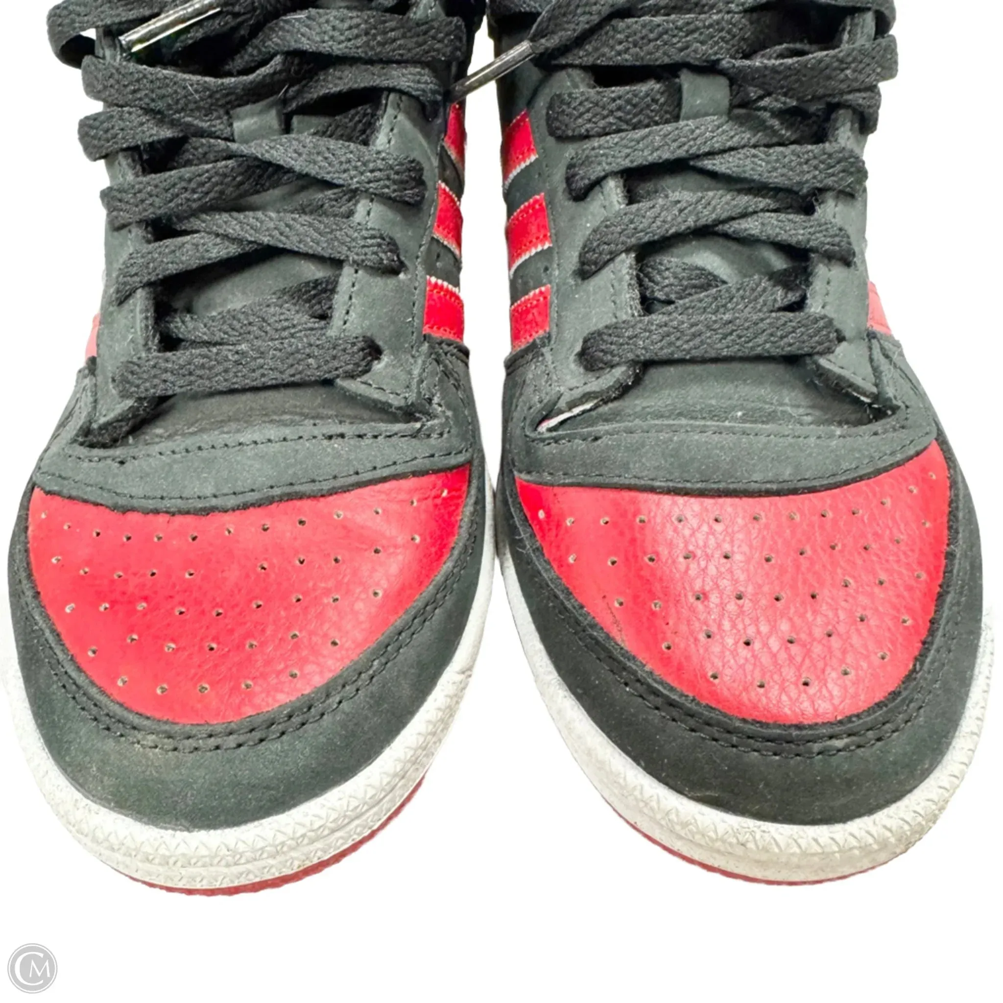 Chaussures Sneakers par Adidas en Noir & Rouge, Taille : 7