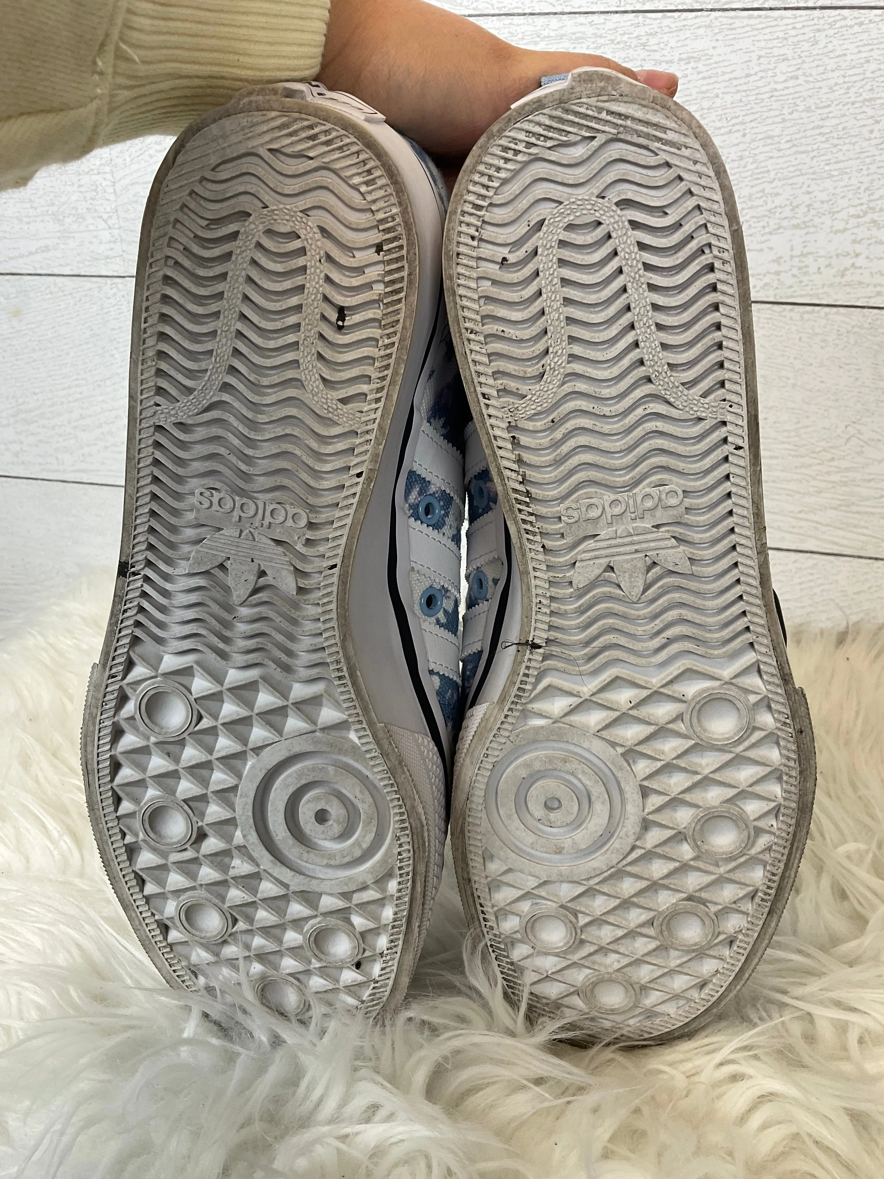 Chaussures Sneakers Adidas en bleu, Taille : 8.5