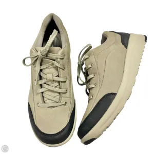 Chaussures Sneakers par Clarks en Noir & Gris, Taille : 8.5