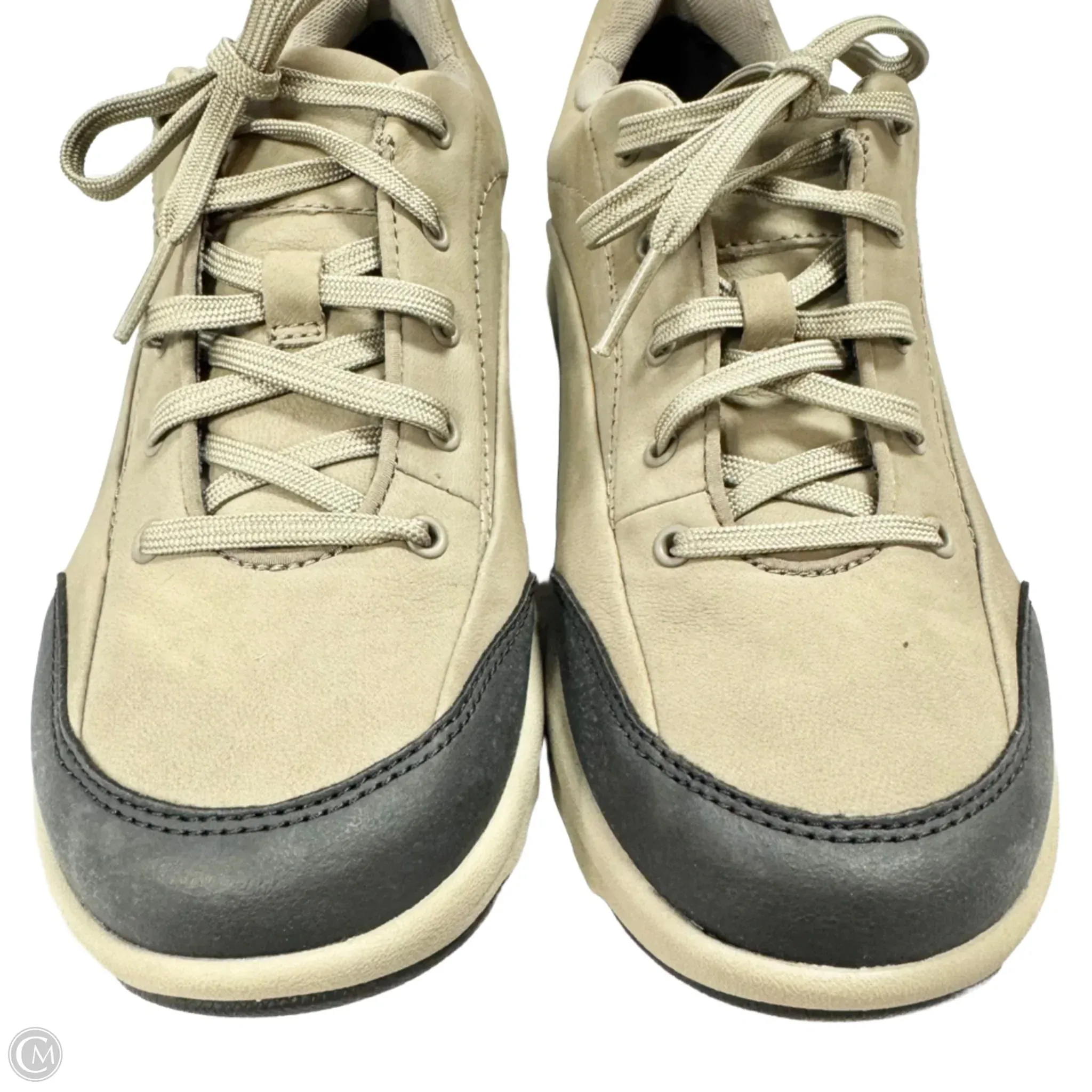 Chaussures Sneakers par Clarks en Noir & Gris, Taille : 8.5