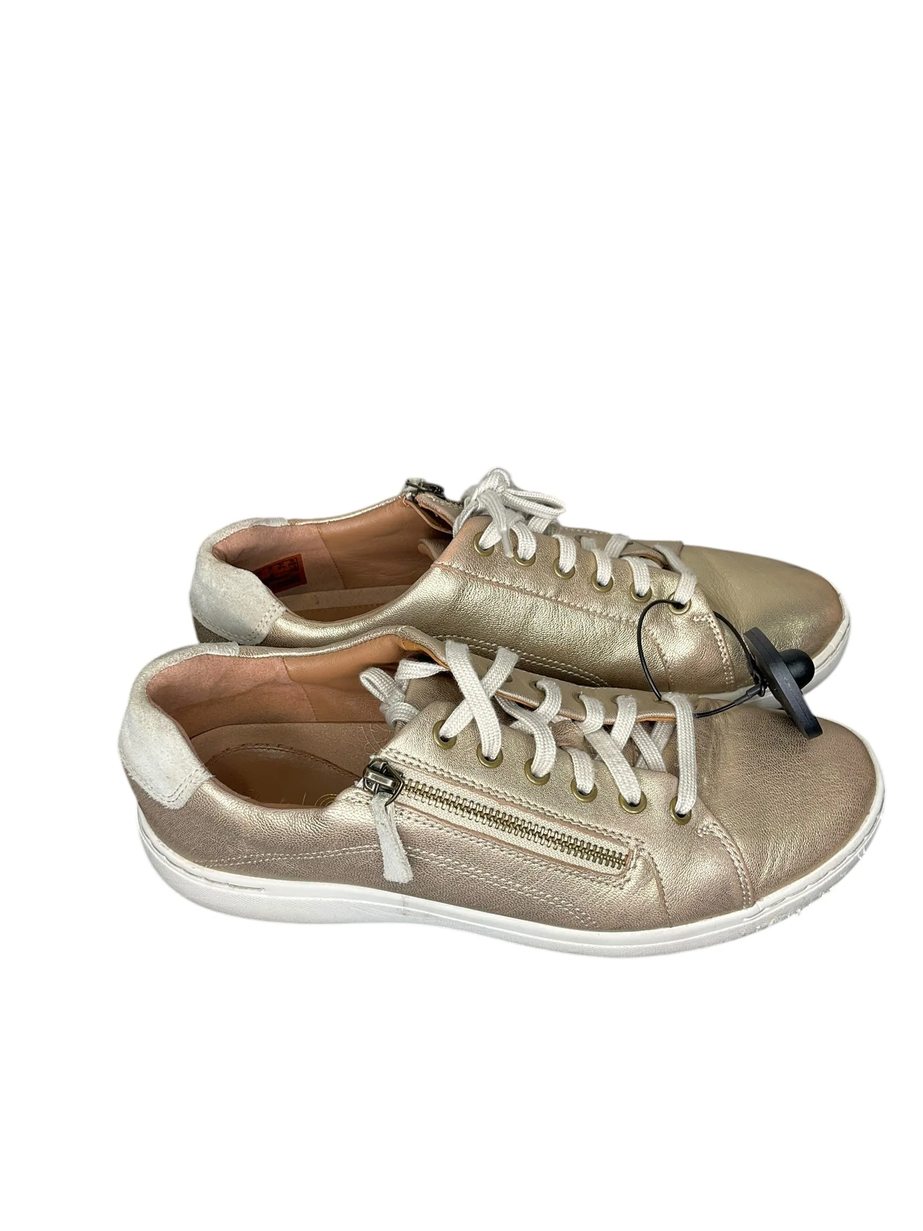 Chaussures Sneakers par Clarks en or, Taille : 11