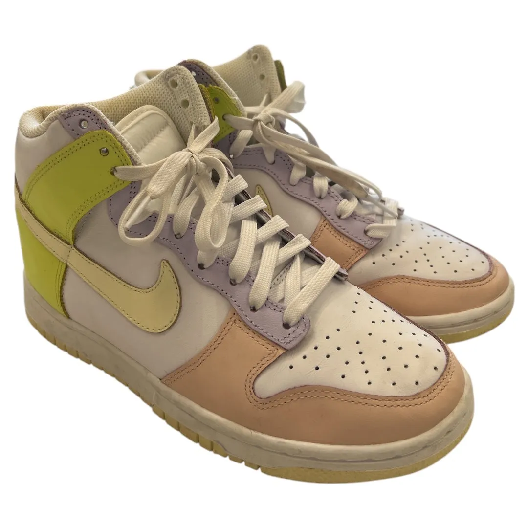 Chaussures Sneakers par Nike en multicolore, Taille : 7.5