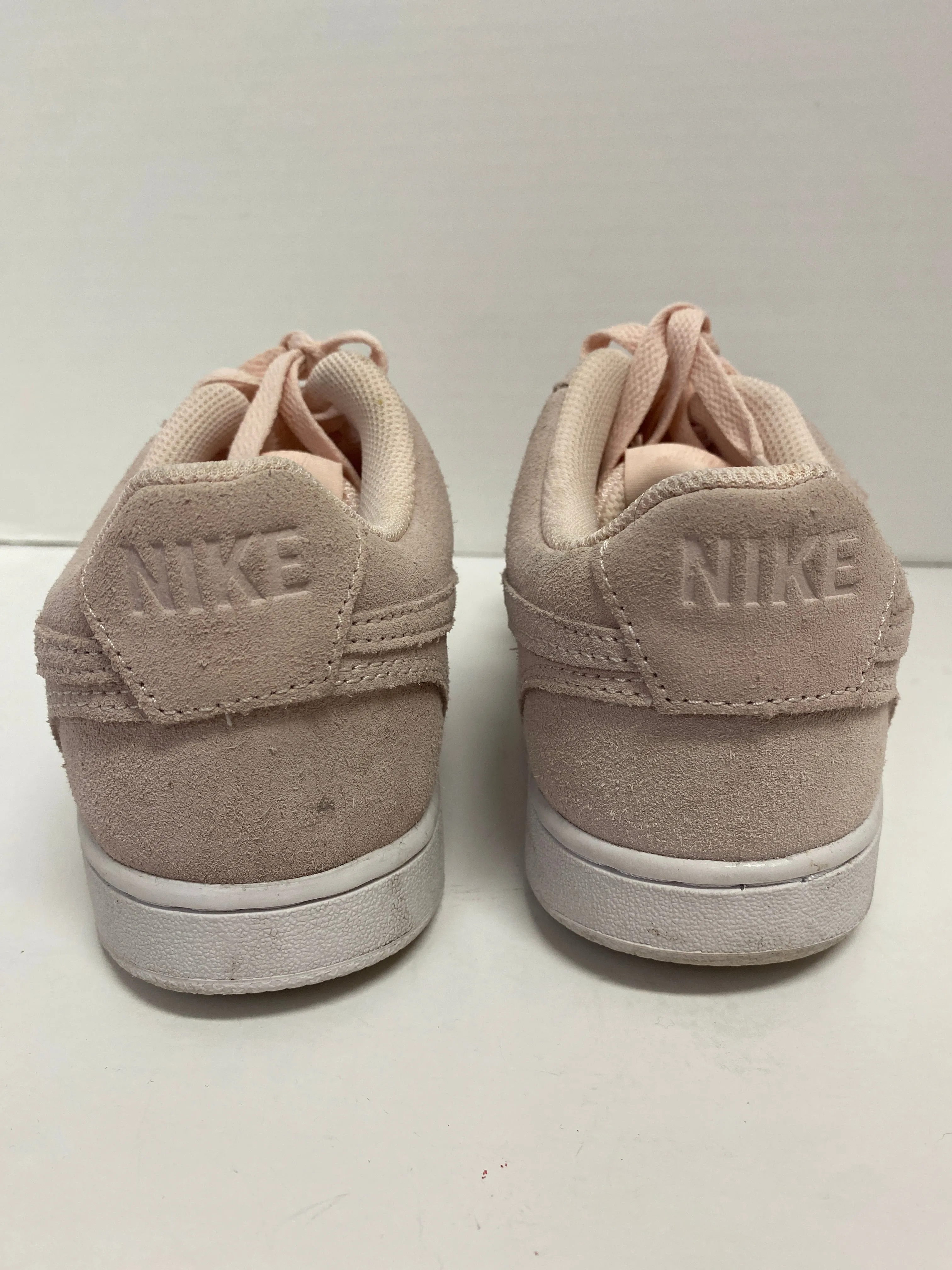 Chaussures Sneakers par Nike en rose, Taille : 8.5