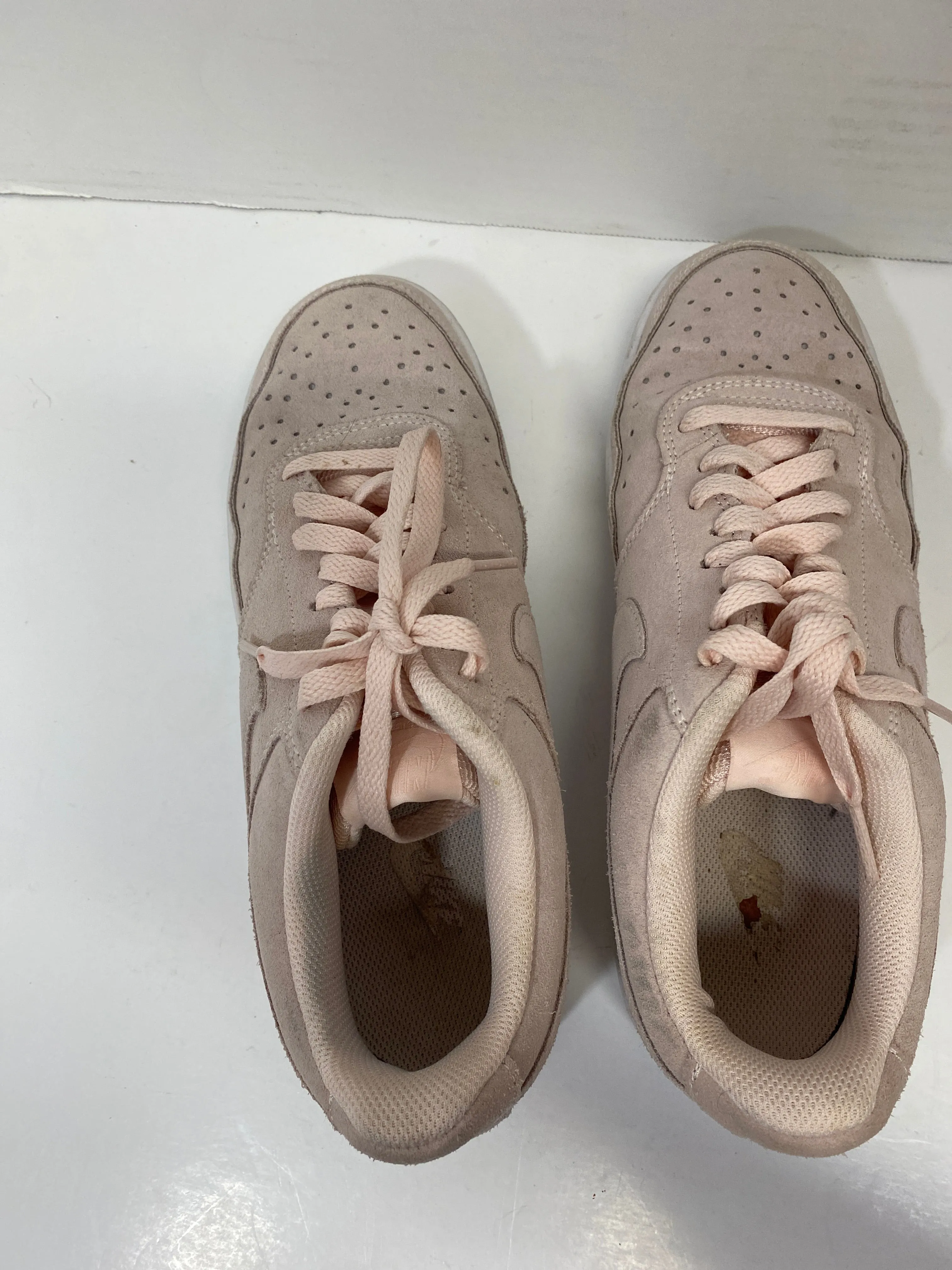 Chaussures Sneakers par Nike en rose, Taille : 8.5