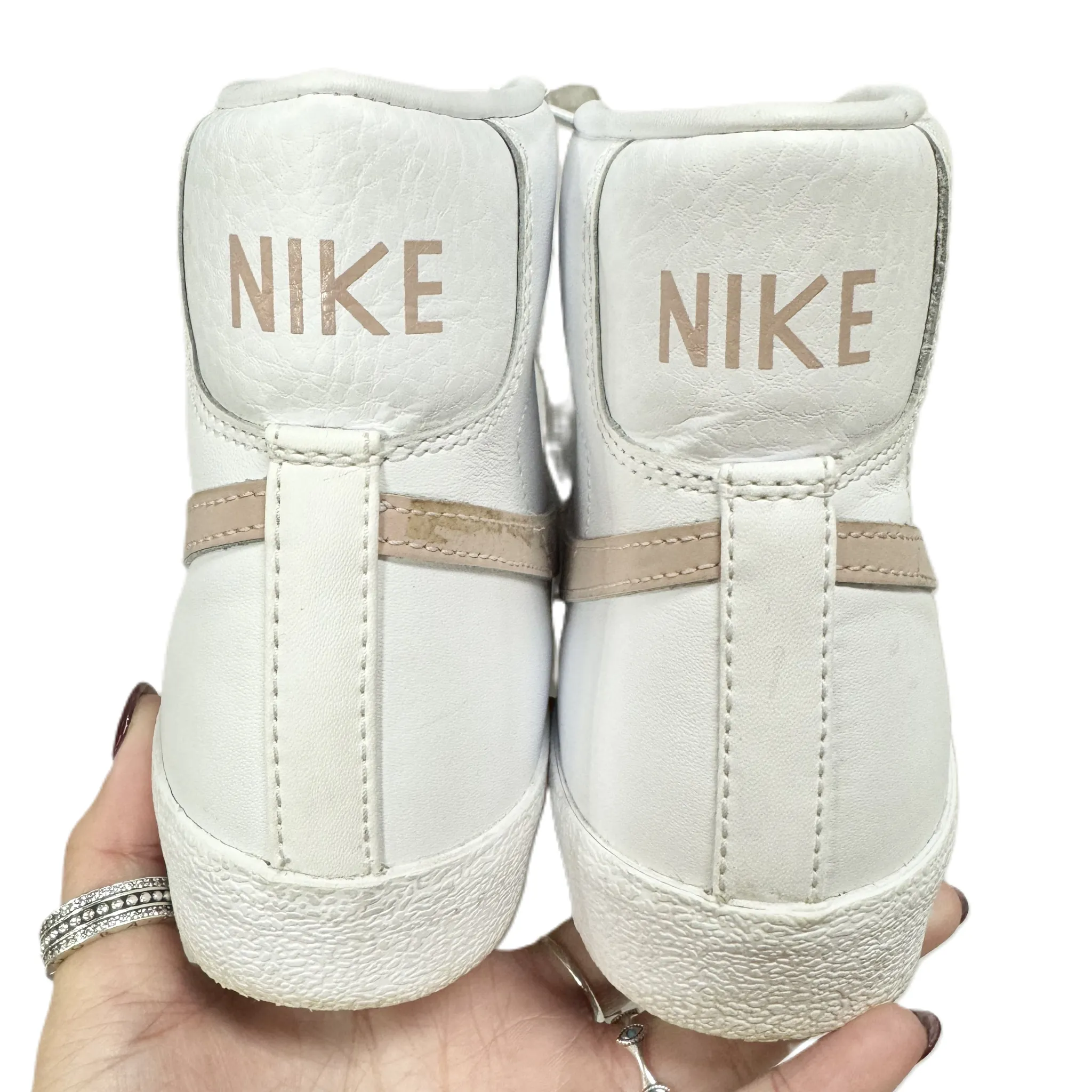 Chaussures Sneakers Nike en blanc, Taille : 7