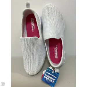 Chaussures Sneakers par Skechers en blanc, Taille : 8