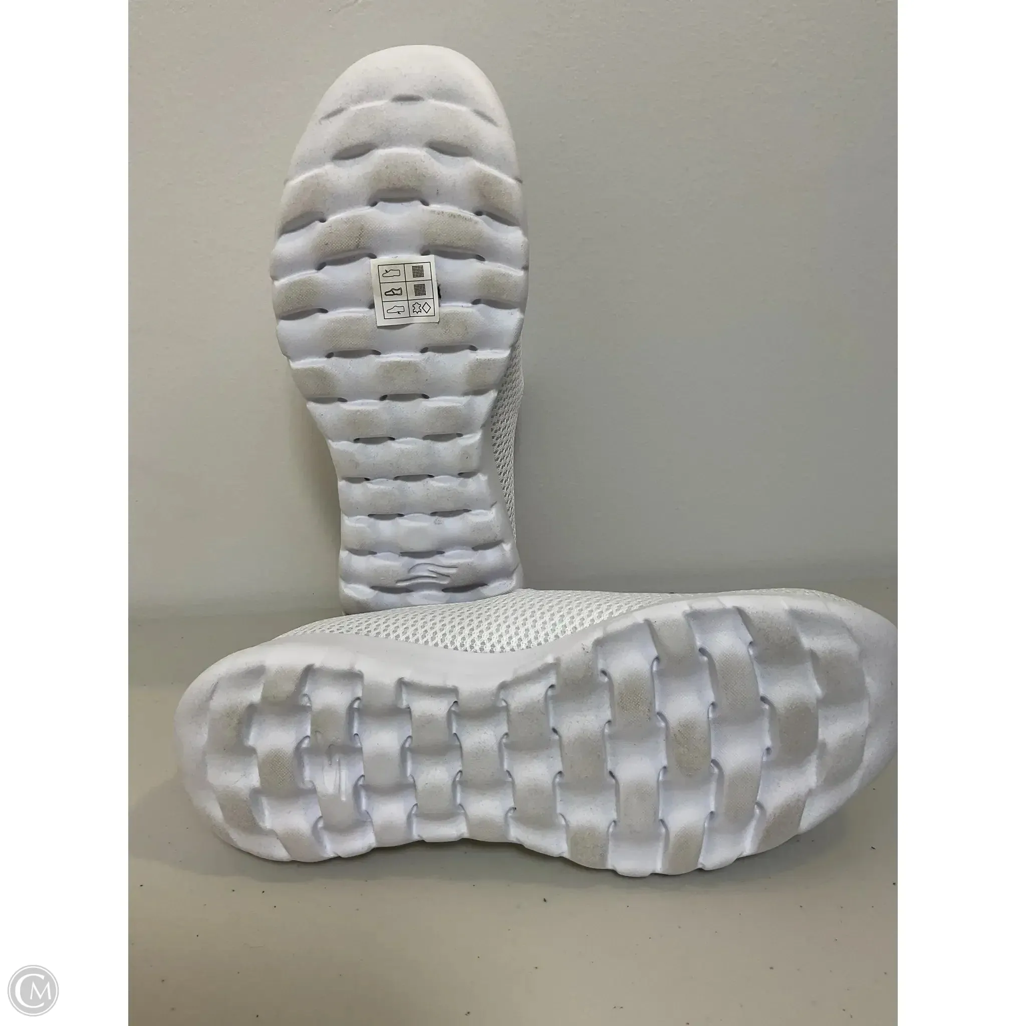 Chaussures Sneakers par Skechers en blanc, Taille : 8