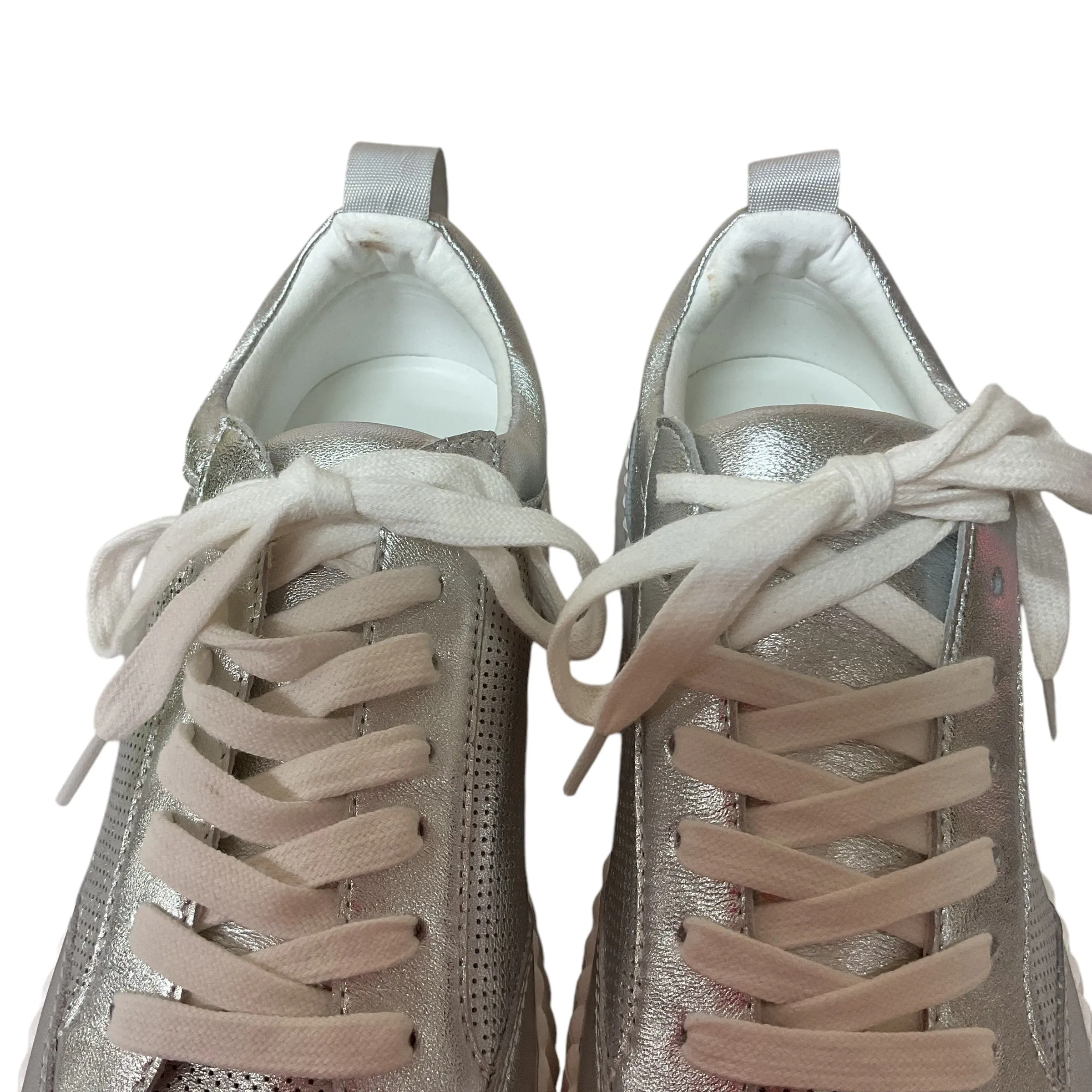 Chaussures Sneakers Par Steve Madden En Argent, Taille : 9