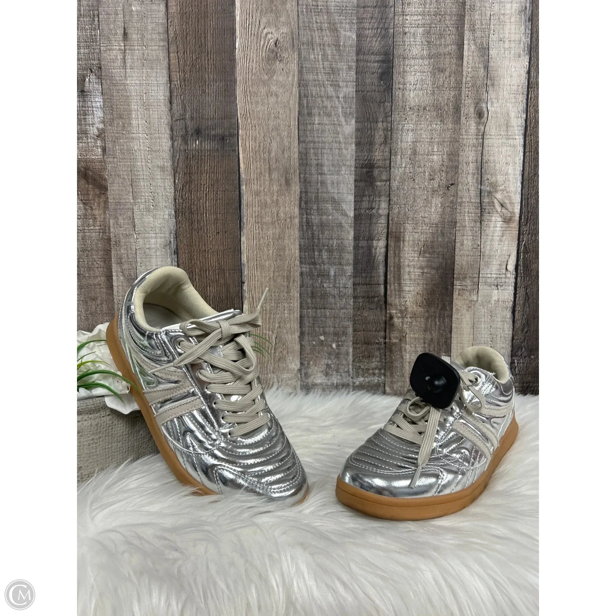 Chaussures Sneakers Par Steve Madden En Argent, Taille : 9