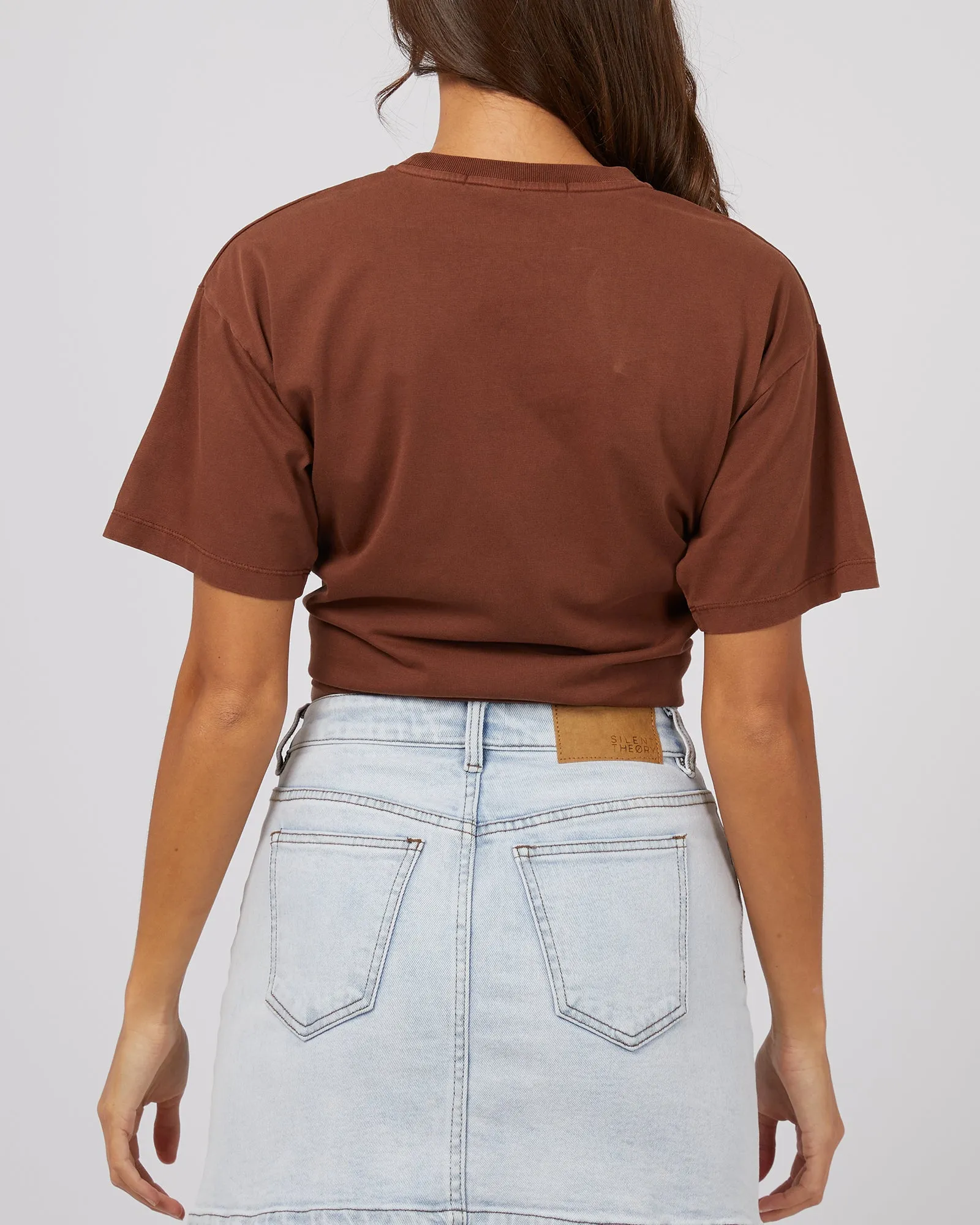 T-shirt Marron avec Logo Silent Theory