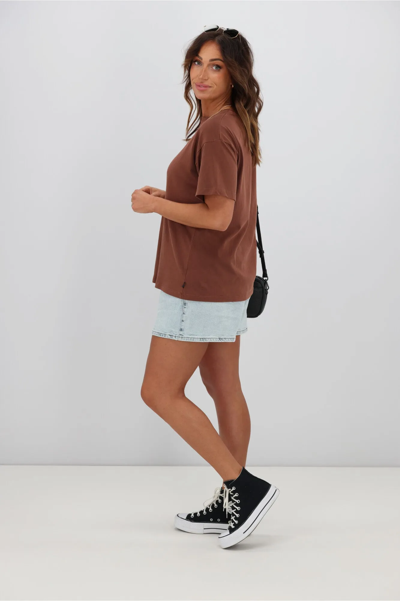 T-shirt Marron avec Logo Silent Theory