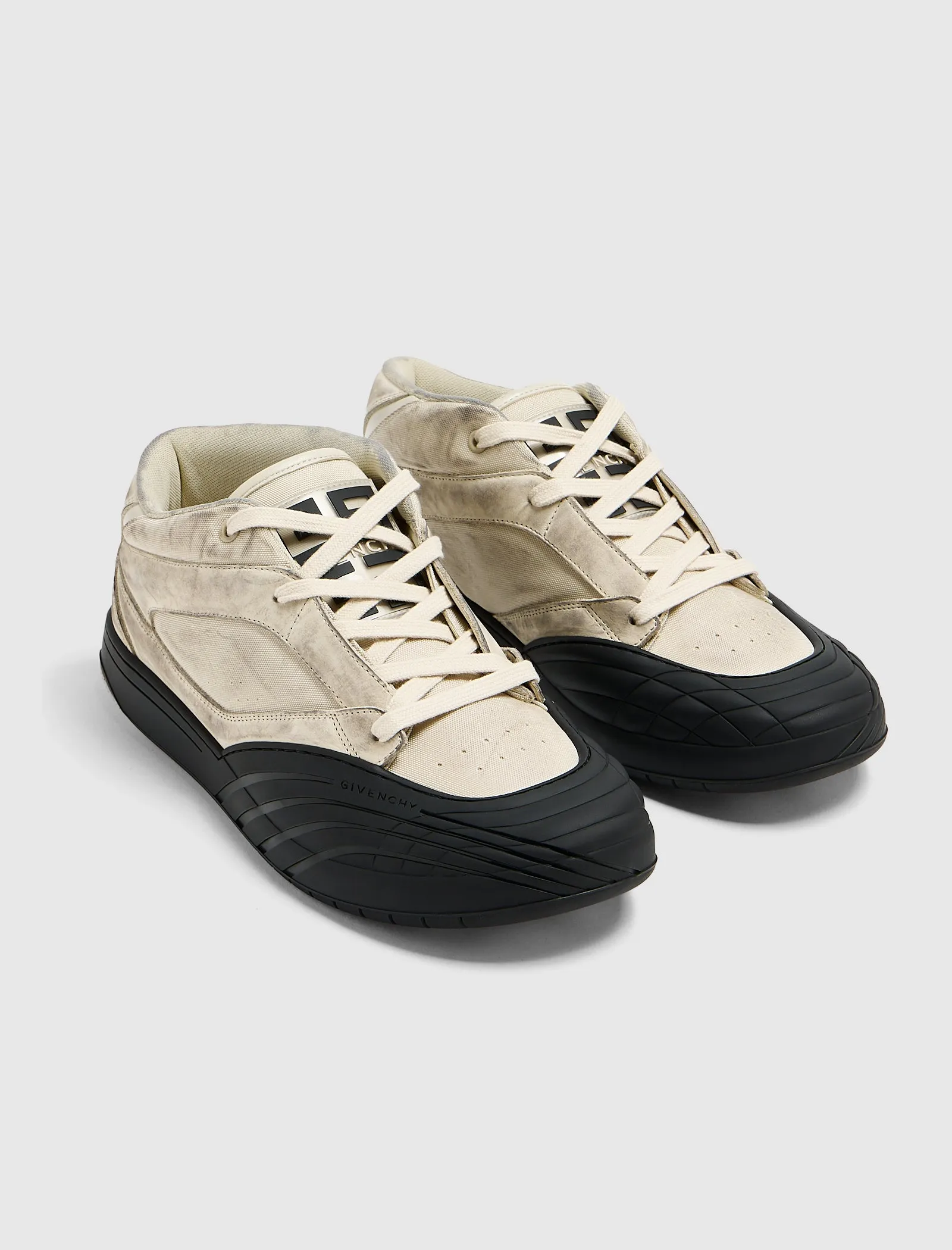 BASKETS SKATE EN NUBUCK Vêtements GIVENCHY