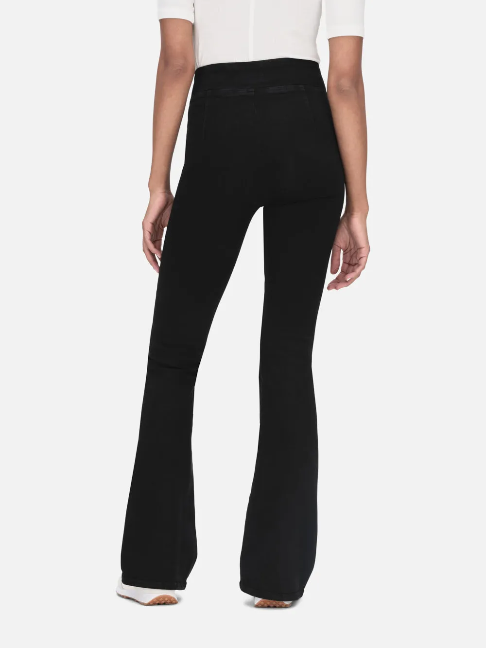 The Jetset Flare -- Noir Brillant