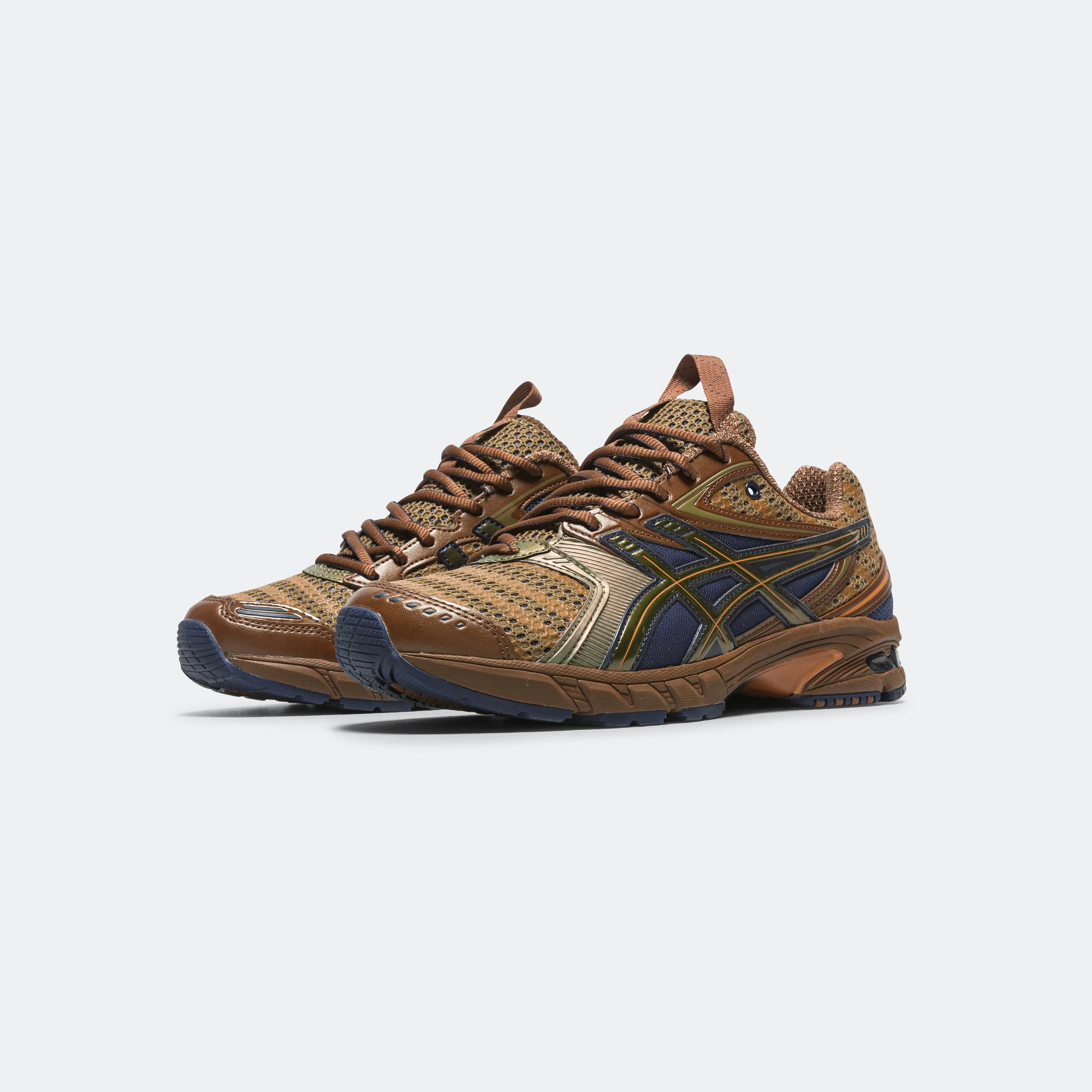 Chaussures ASICS UB9-S GEL-DS Trainer 14 - Camp du Désert/Orange Piquant