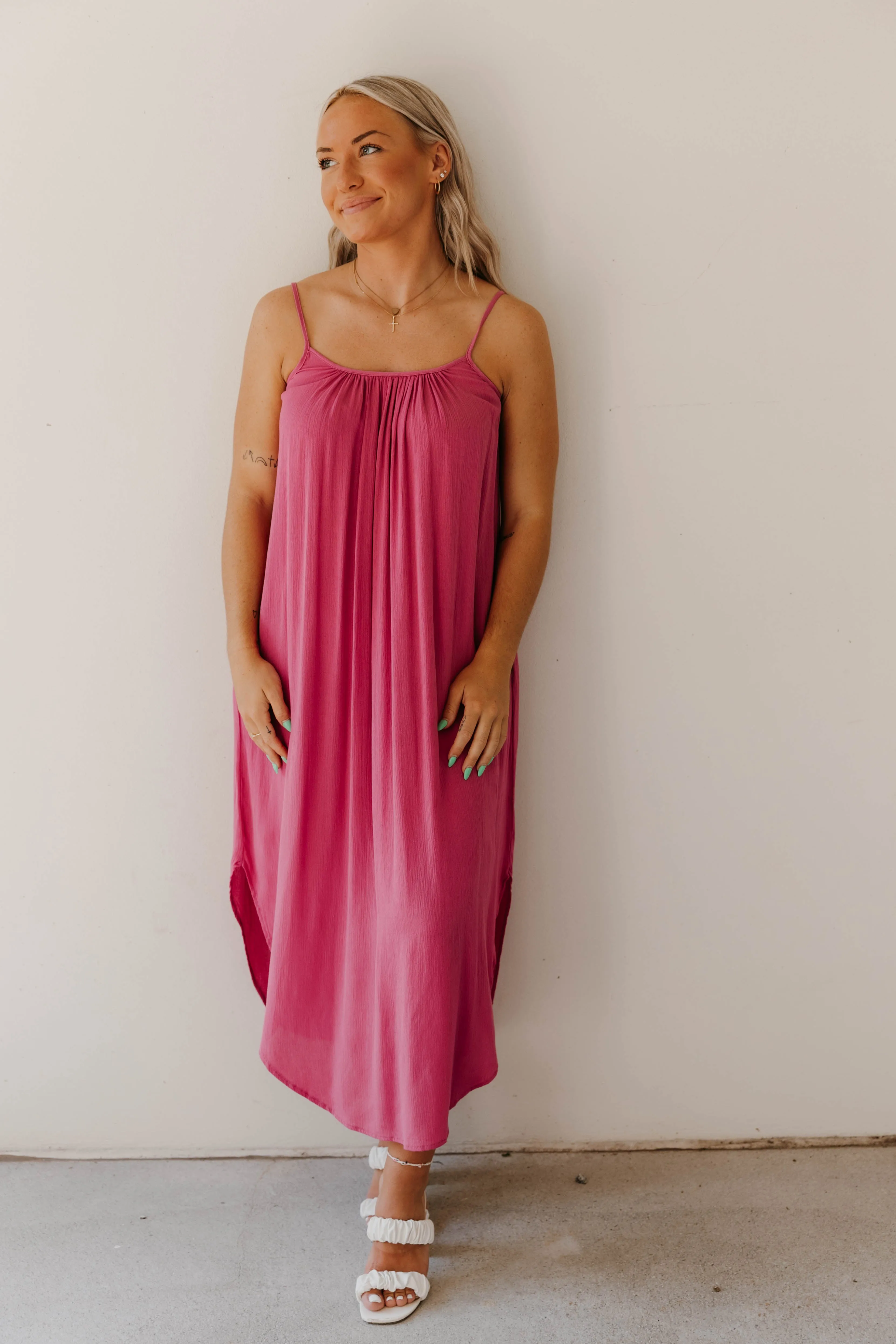 Z Supply Robe Midi Froissée Tiana - Soldes Finales 50% de réduction dans le panier